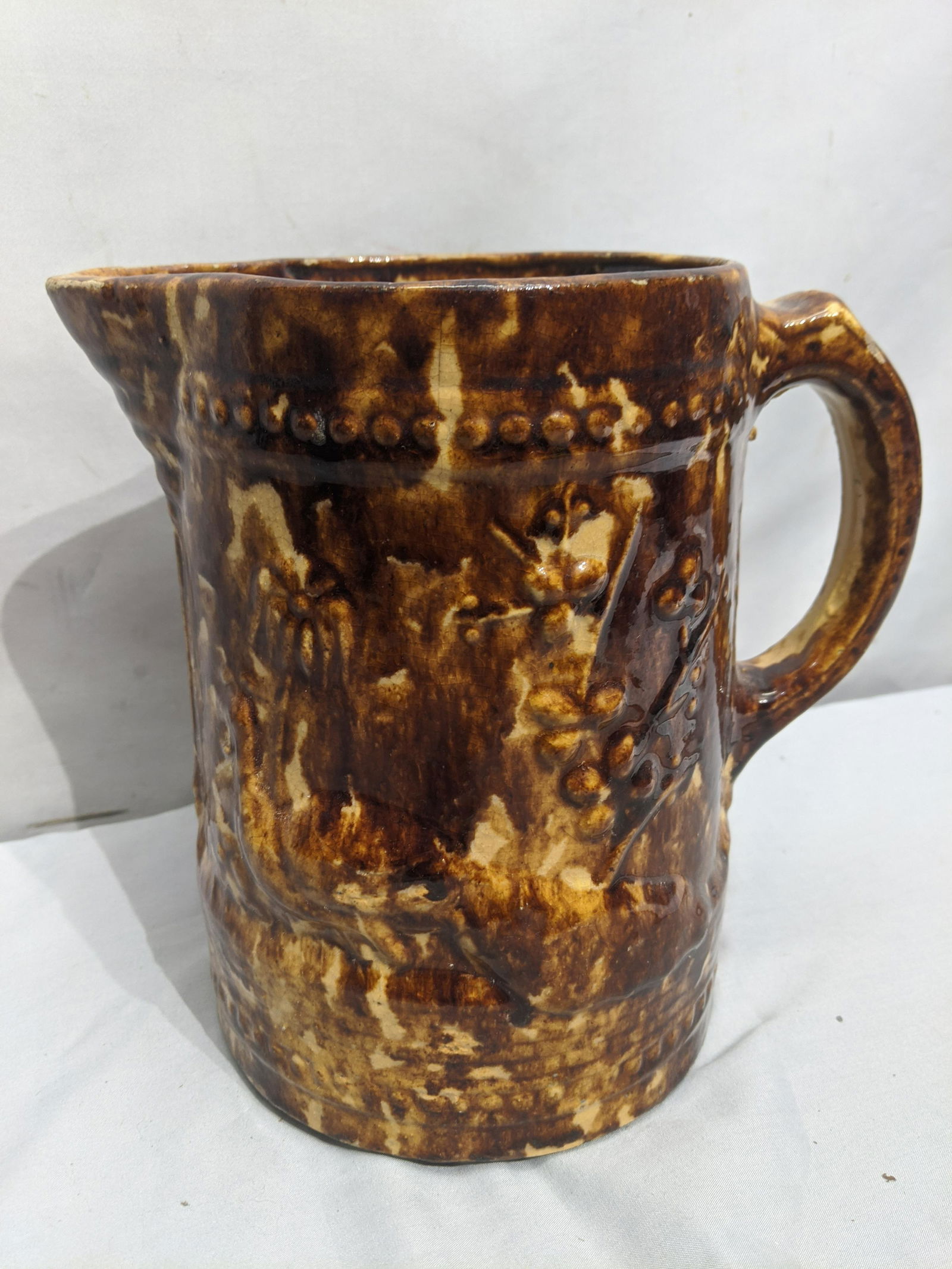 Antique Spongeware Bennington Yellowware Peacock (1 of 7)