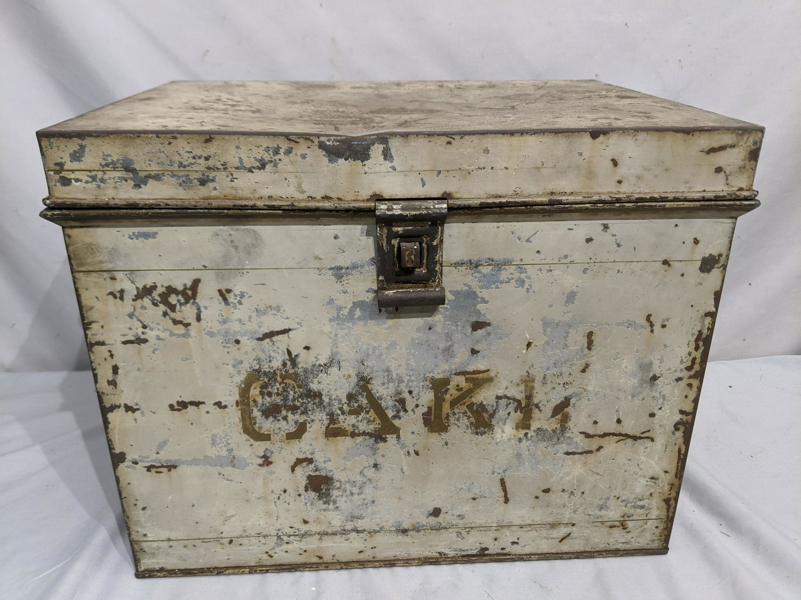Antique Tin Metal Kreamer Large Cake Box (1 of 6)
