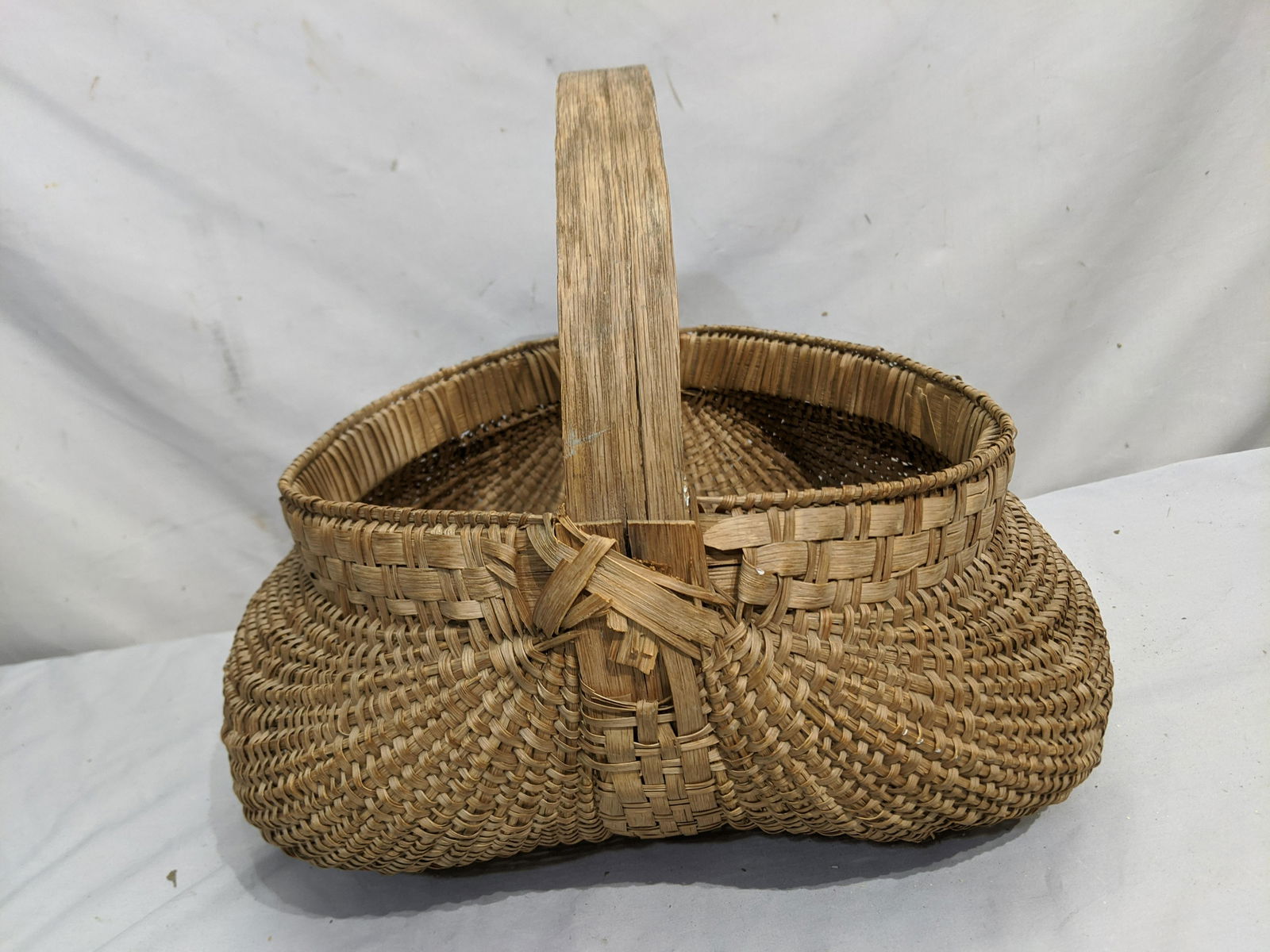 Vintage Tight Weave Woven Egg Basket w/ Handles (1 of 5)