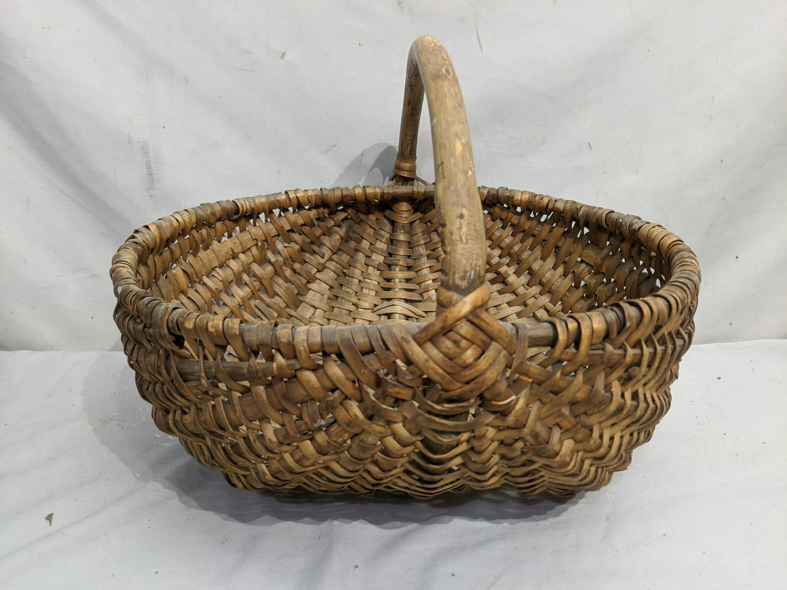 Vintage Woven Large Primitive Farmhouse Egg Basket (1 of 6)