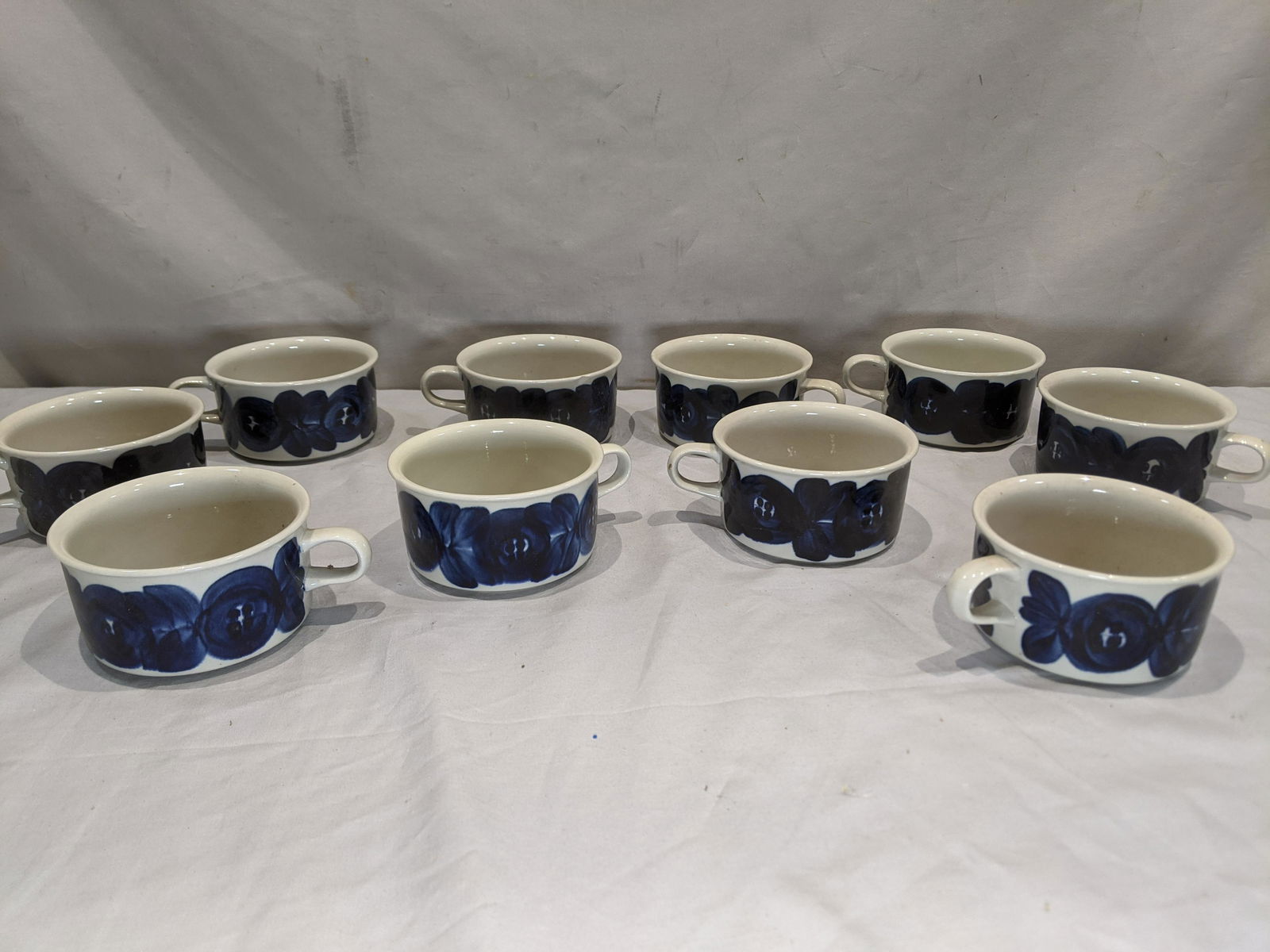 Set 10 Arabia Finland  Blue Anemone Tea Cups (1 of 4)
