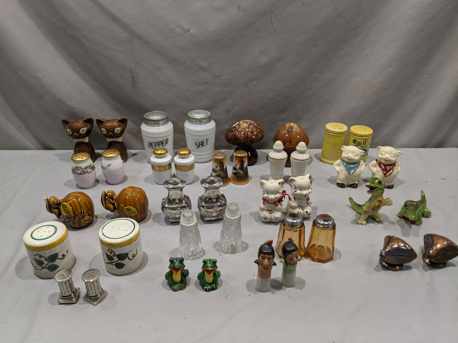 Lot 20 Assorted Old S&P Salt & Pepper Shakers (1 of 12)