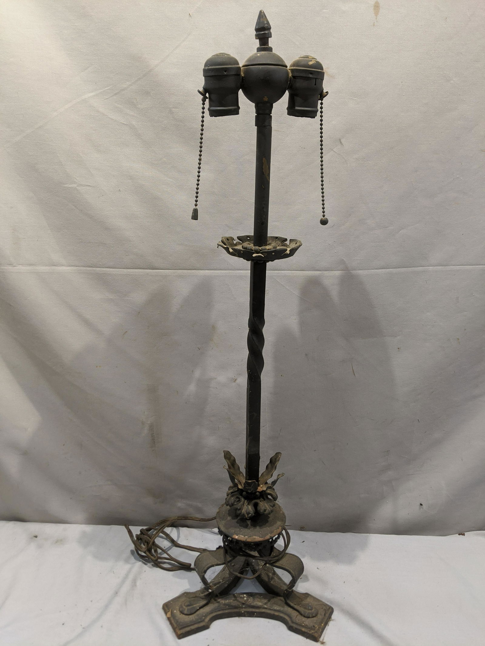 Early Painted Black Wrought Iron Tall Table Lamp (1 of 6)