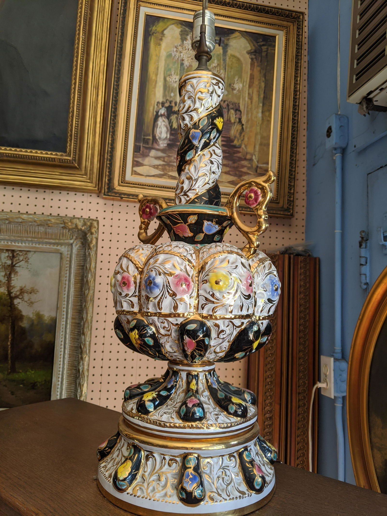 Stella Craft Hand painted Capodimonte Pottery Table (1 of 8)