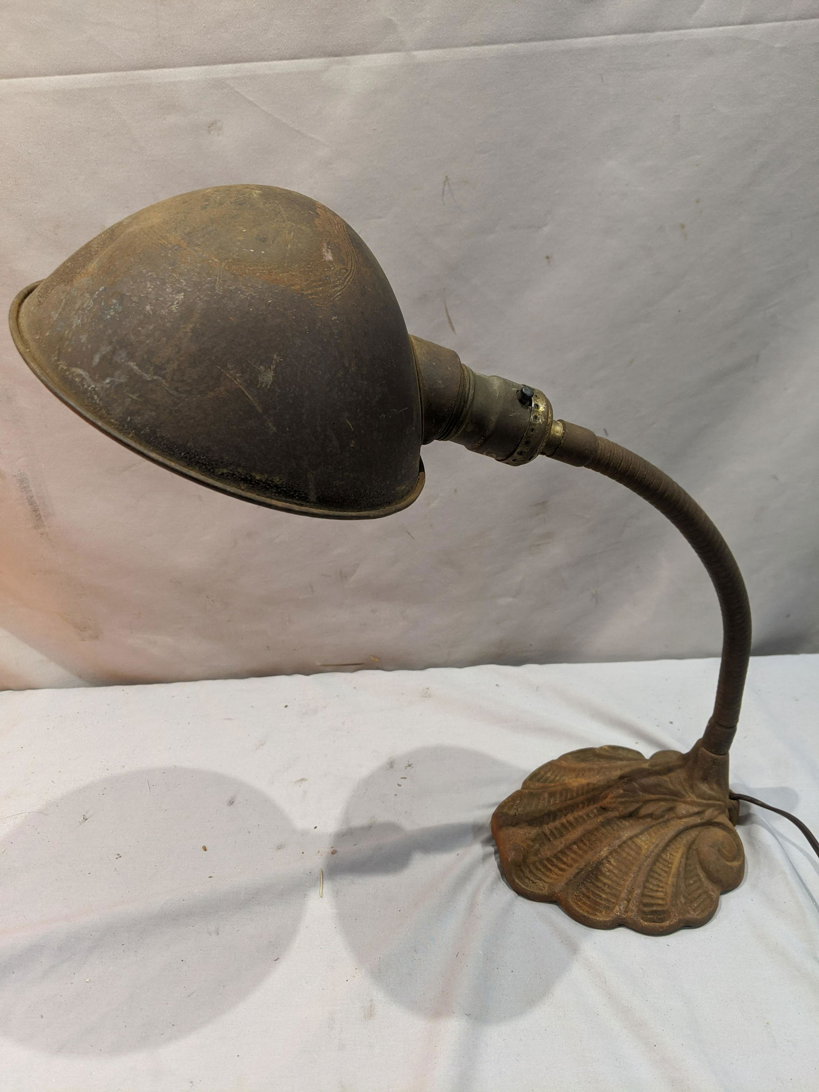 Early Machine-Age Industrial Adjustable Work Lamp (1 of 6)
