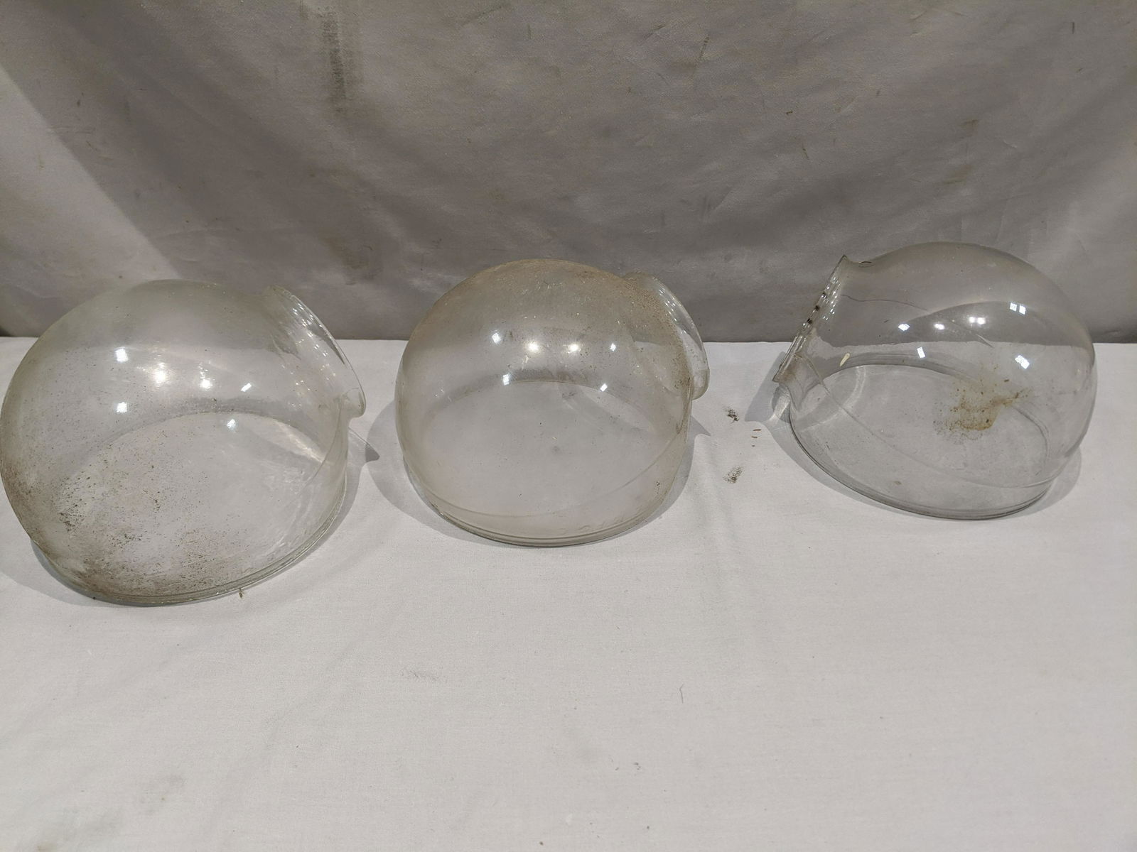 Set 3 Angle Lamp Co Clear Oil Lamp Elbow Chimney Shade (1 of 6)