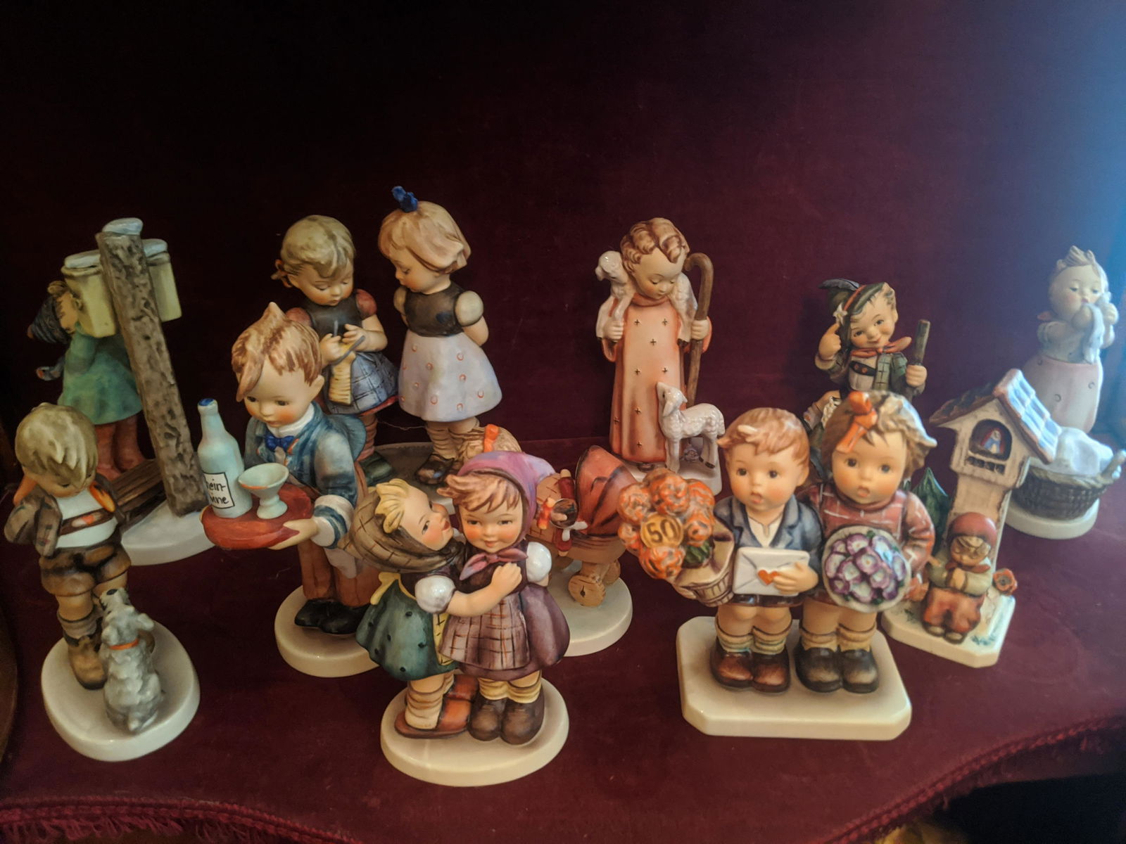 Lot 11 Goebel Hummel Assorted Figurines: Lot 11 Goebel Hummel Assorted Figurines mostly with newer or stylized bee marks. Condition:Good with no chips, cracks or repairs Shipping:We offer in-house shipping. Item(s) will be packed after invoi