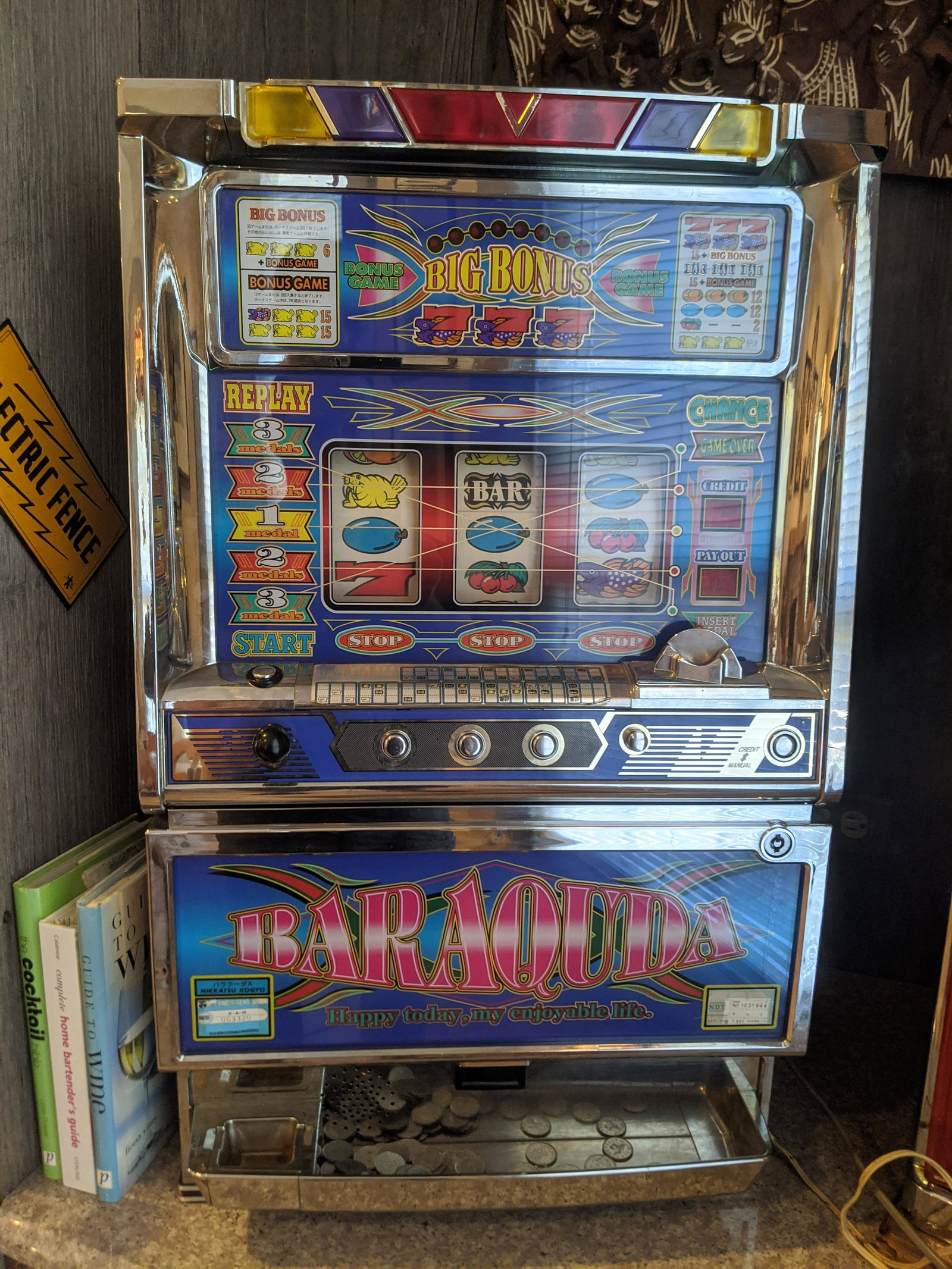 Nikkatsu Kogyo Barracuda Quarter Slot Machine: Nikkatsu Kogyo Barracuda Quarter Slot Machine. Measurements in inches: 32 high x 19 x 12 Condition:Used but in working condition Shipping:Buyer to arrange pick up (no charge) or packing and shipping. 