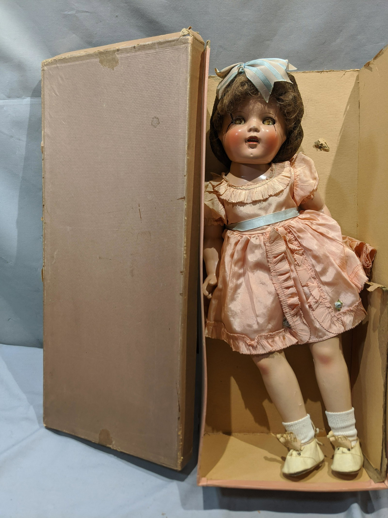 Antique Effanbee Dy Dee Baby Composition Baby Doll: Antique Composition Baby Doll in a Effanbee Dy Dee box. Measurements in inches: 20 high Condition:Has cracking to composition and box is rough Shipping:We offer in-house shipping. Item(s) will be pack
