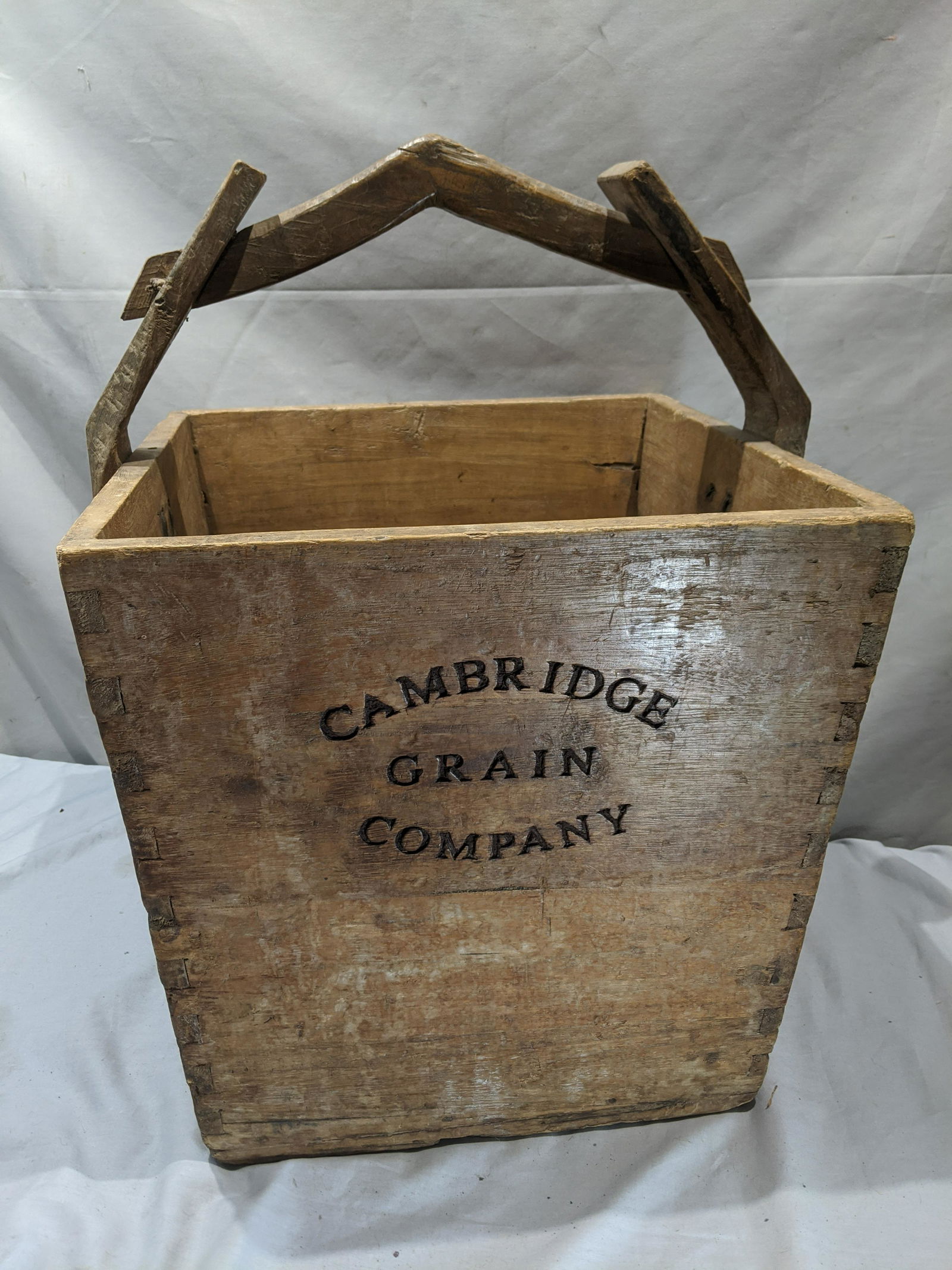 Antique Primitive Cambridge Grain Co Wood Bucket (1 of 6)