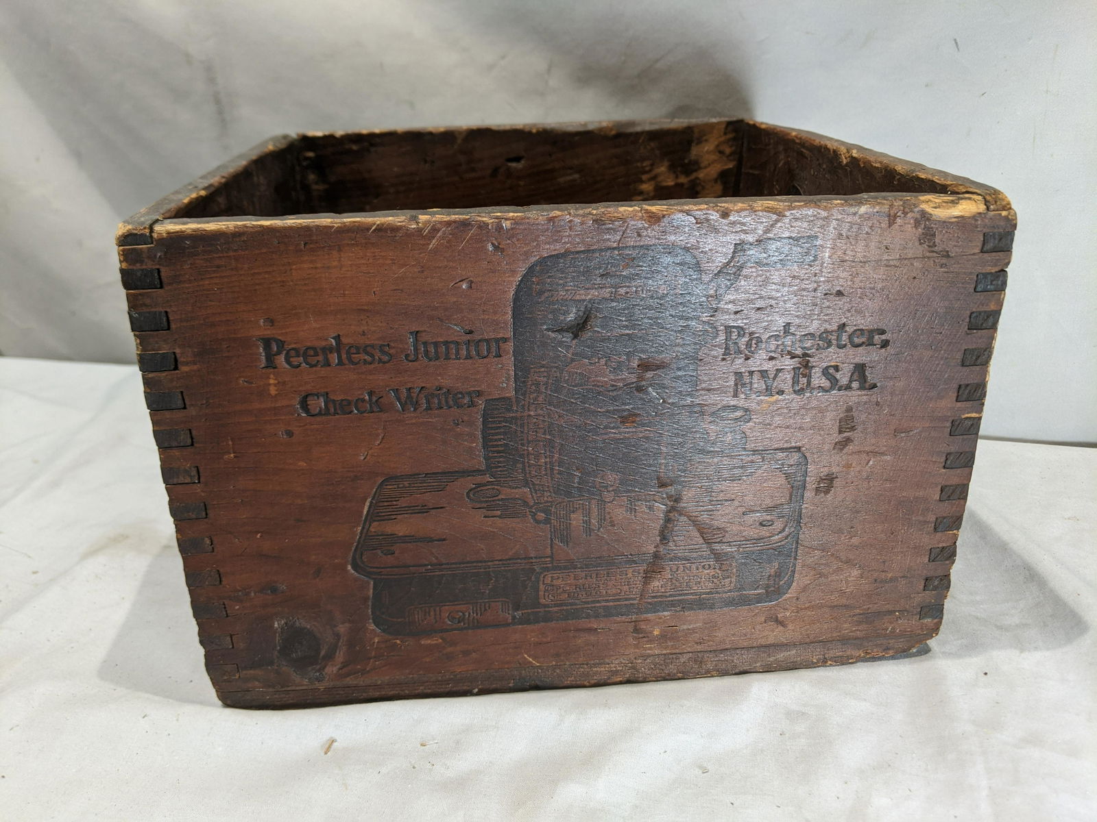 Antique Peerless Junior Check Writer Wood Ship Crate (1 of 5)