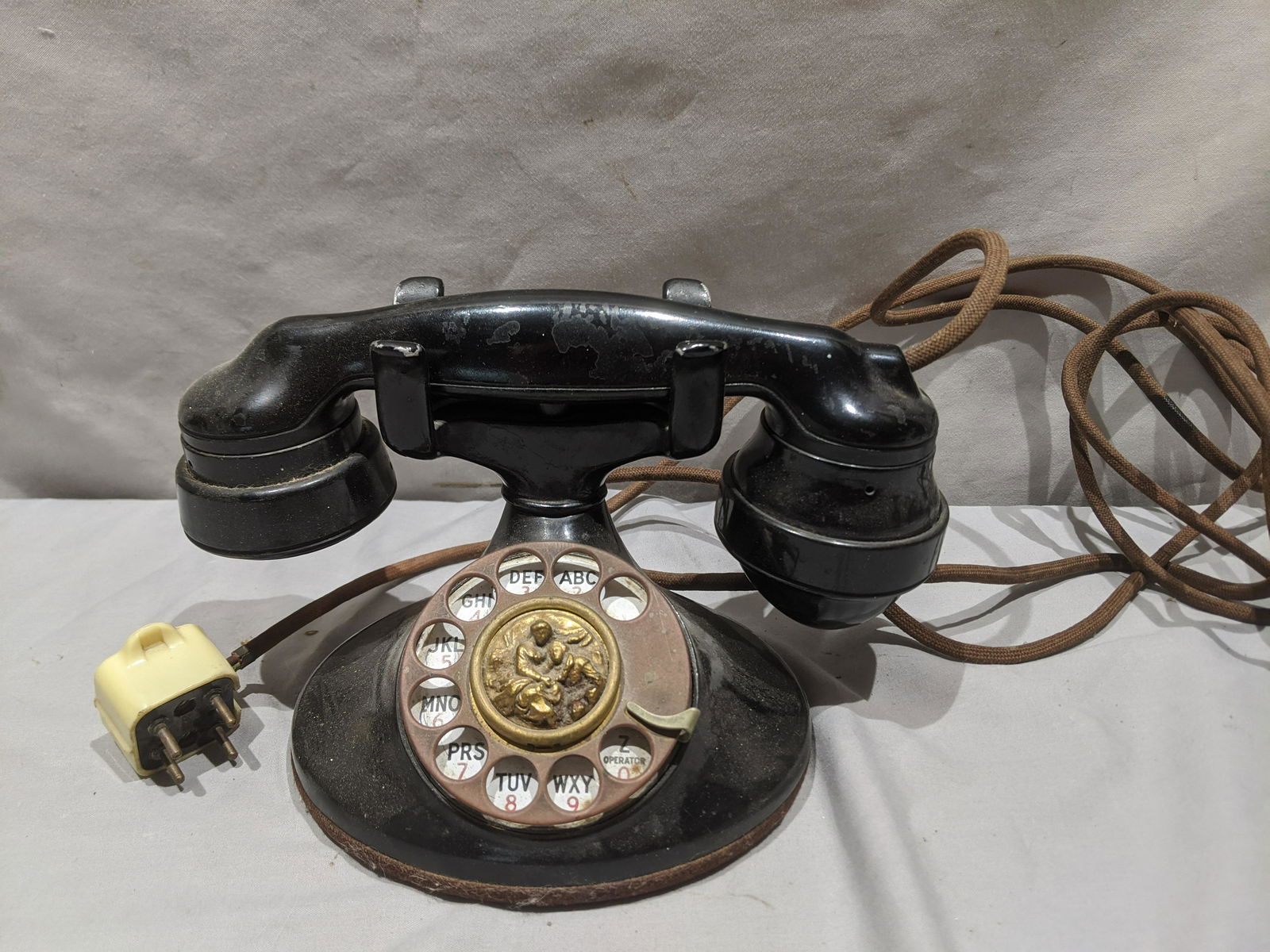Antique Black Western Electric D1 Model 202 Telephone (1 of 6)