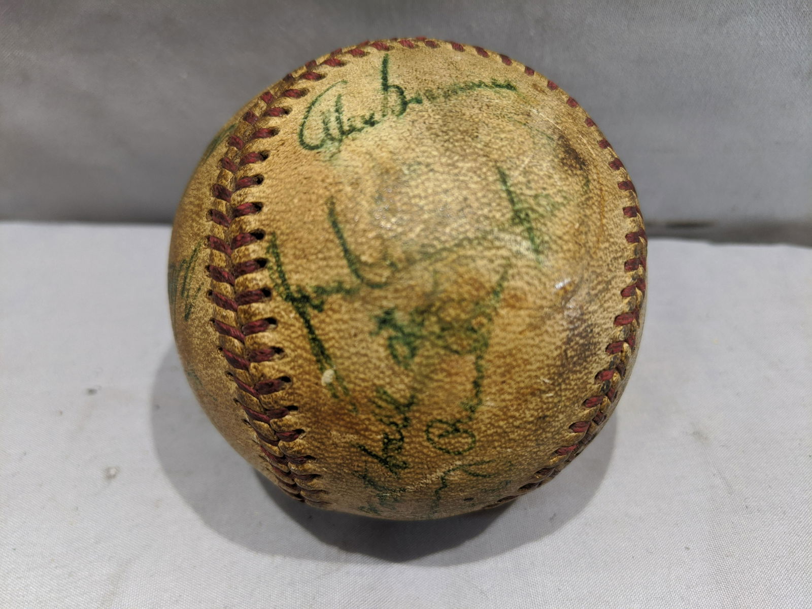 Autographed Signed St Louis Cardinals Old Baseball (1 of 7)
