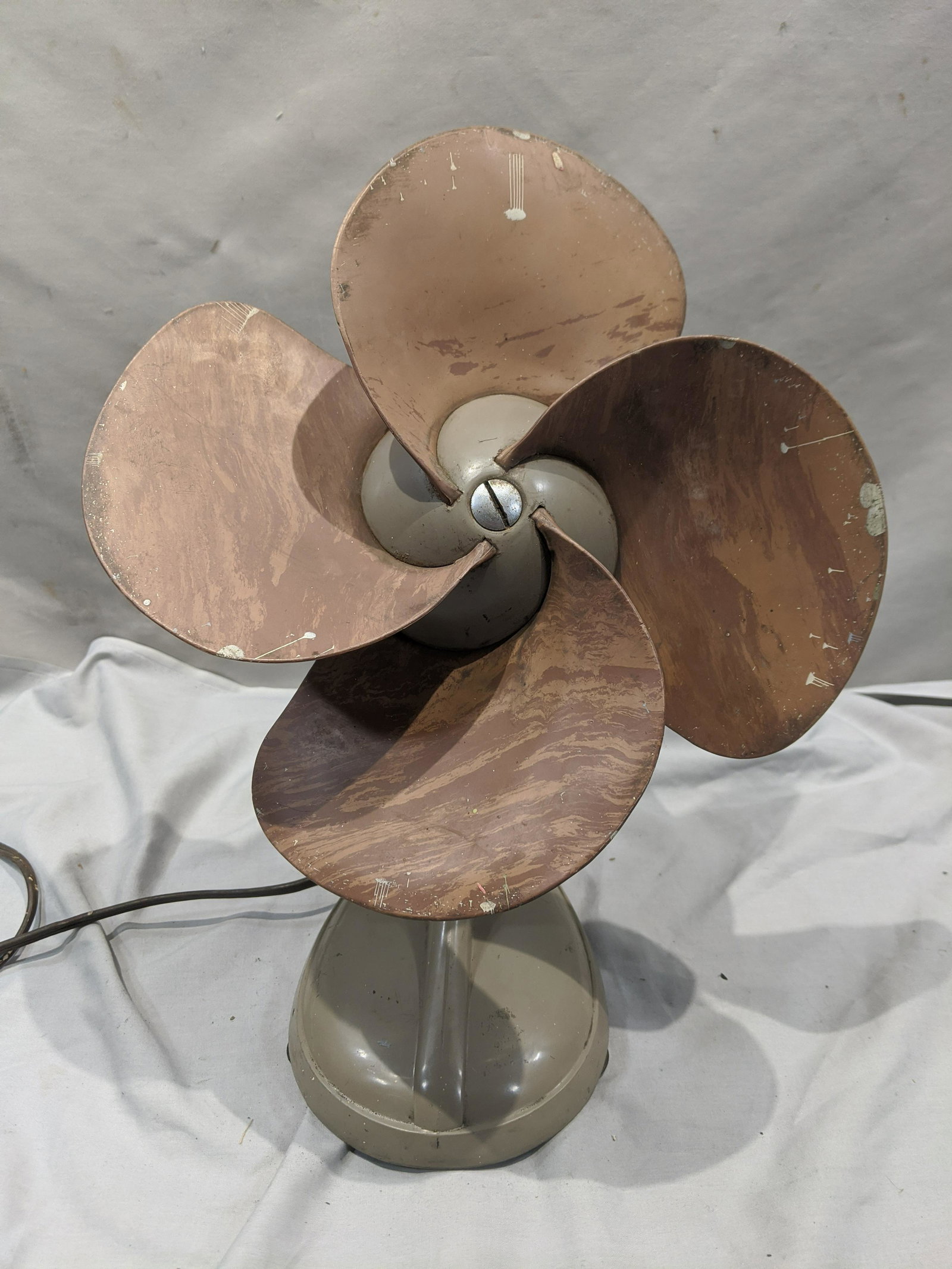 Samson United Model 1046 N Rubber Blade Electric Fan