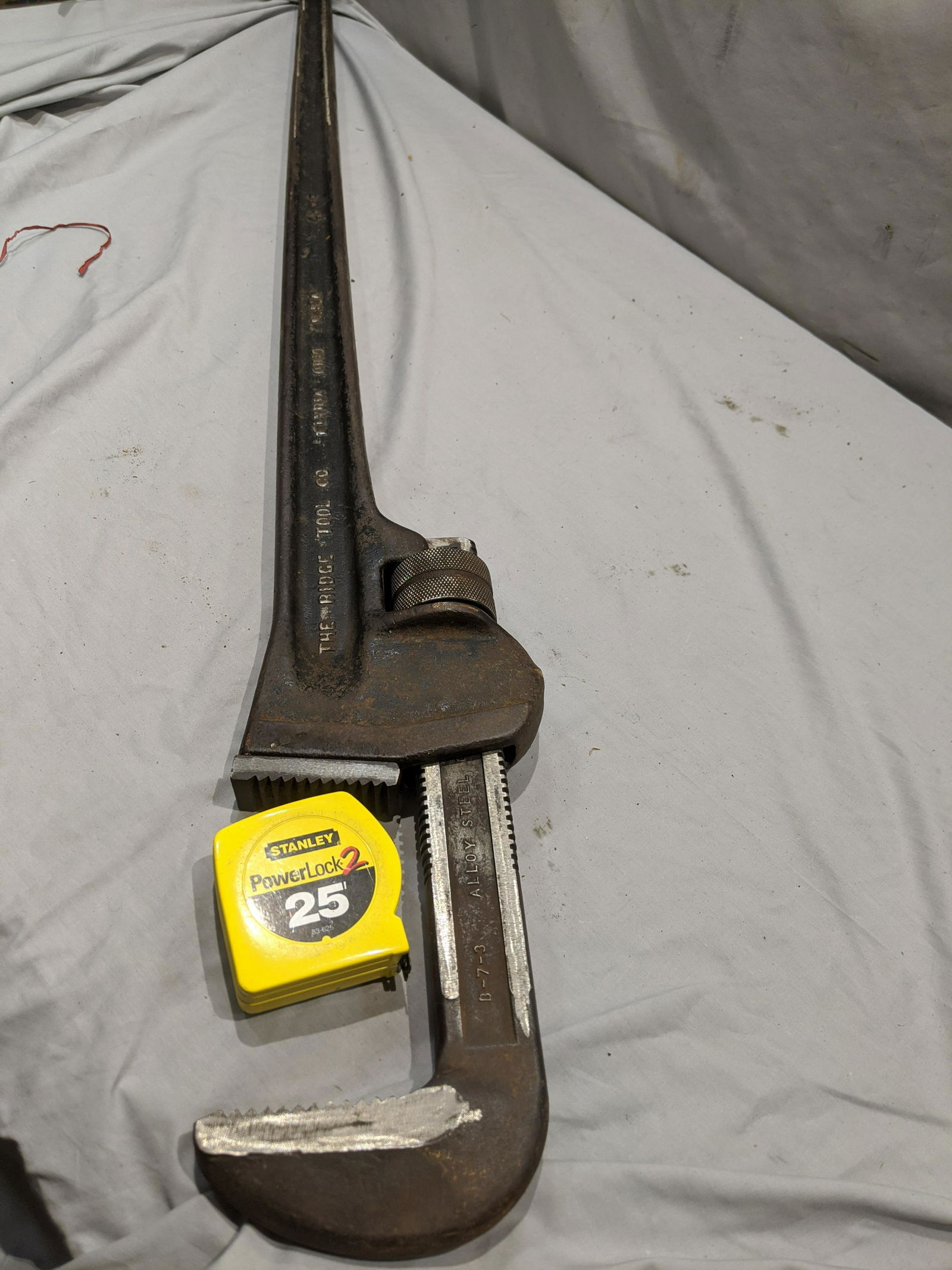 Oversize Old Cast Iron RidgeToo Co Adjustable Wrench (1 of 6)