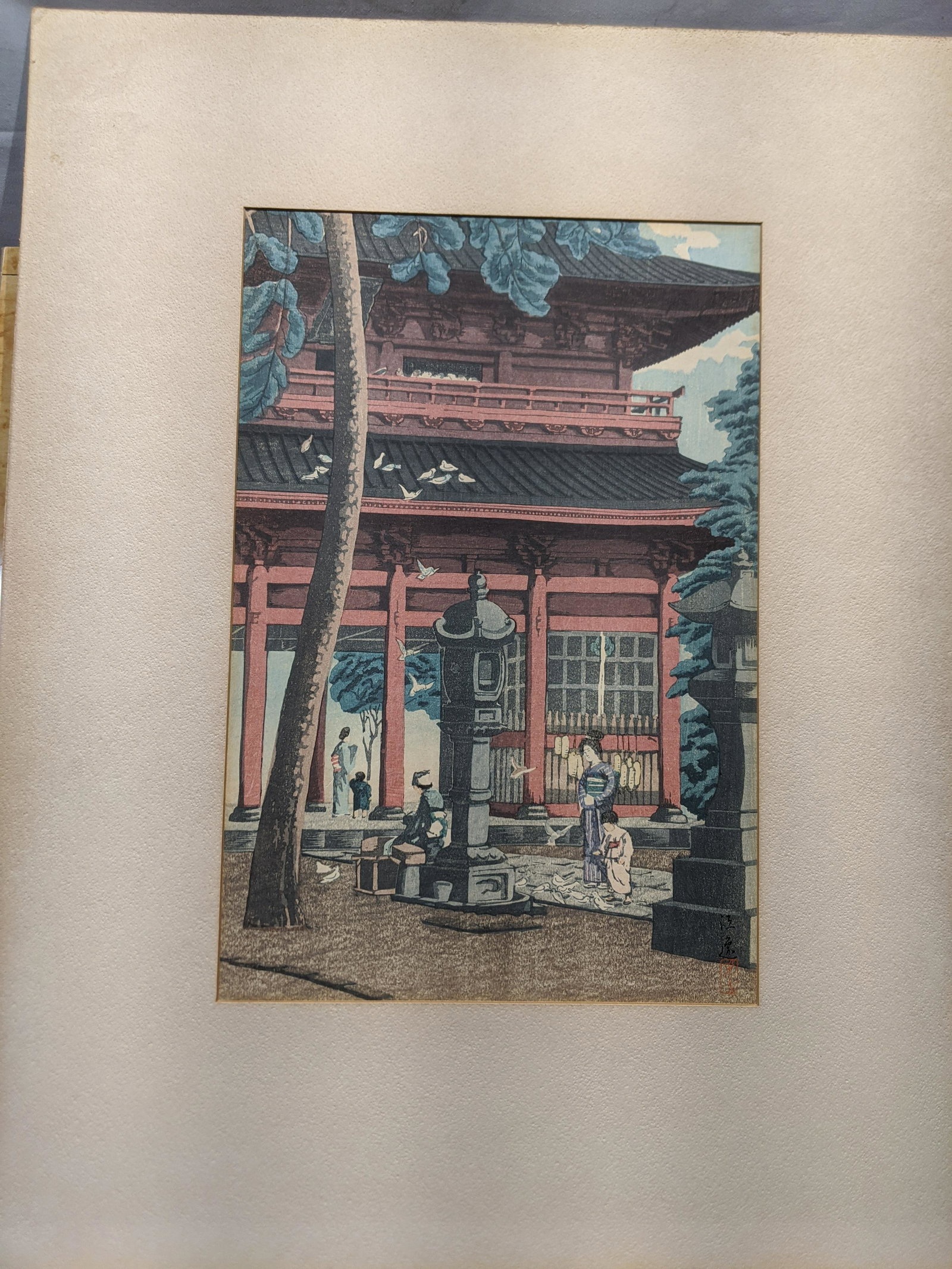 1932 Tsuchiya Koitsu Ikegami Honmonji Woodblock Print: 1932 Tsuchiya Koitsu Ikegami Honmonji Japanese Woodblock Print. Measurements in inches: 9 x 14 Condition:Glued along all four edges to matting Shipping:We offer in-house shipping. Item(s) will be pack