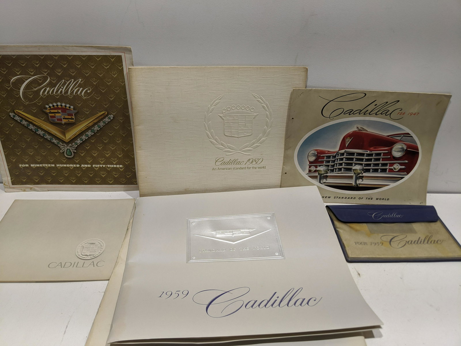 Lot 6 1950-80's Cadillac Brochures & Manuals (1 of 7)