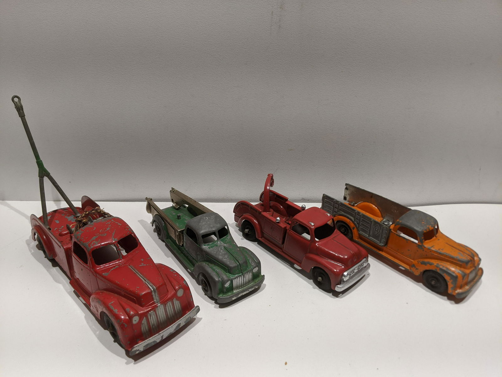 Lot 4 Vintage Hubley Kiddie-Toy Tow & Stack Trucks (1 of 5)