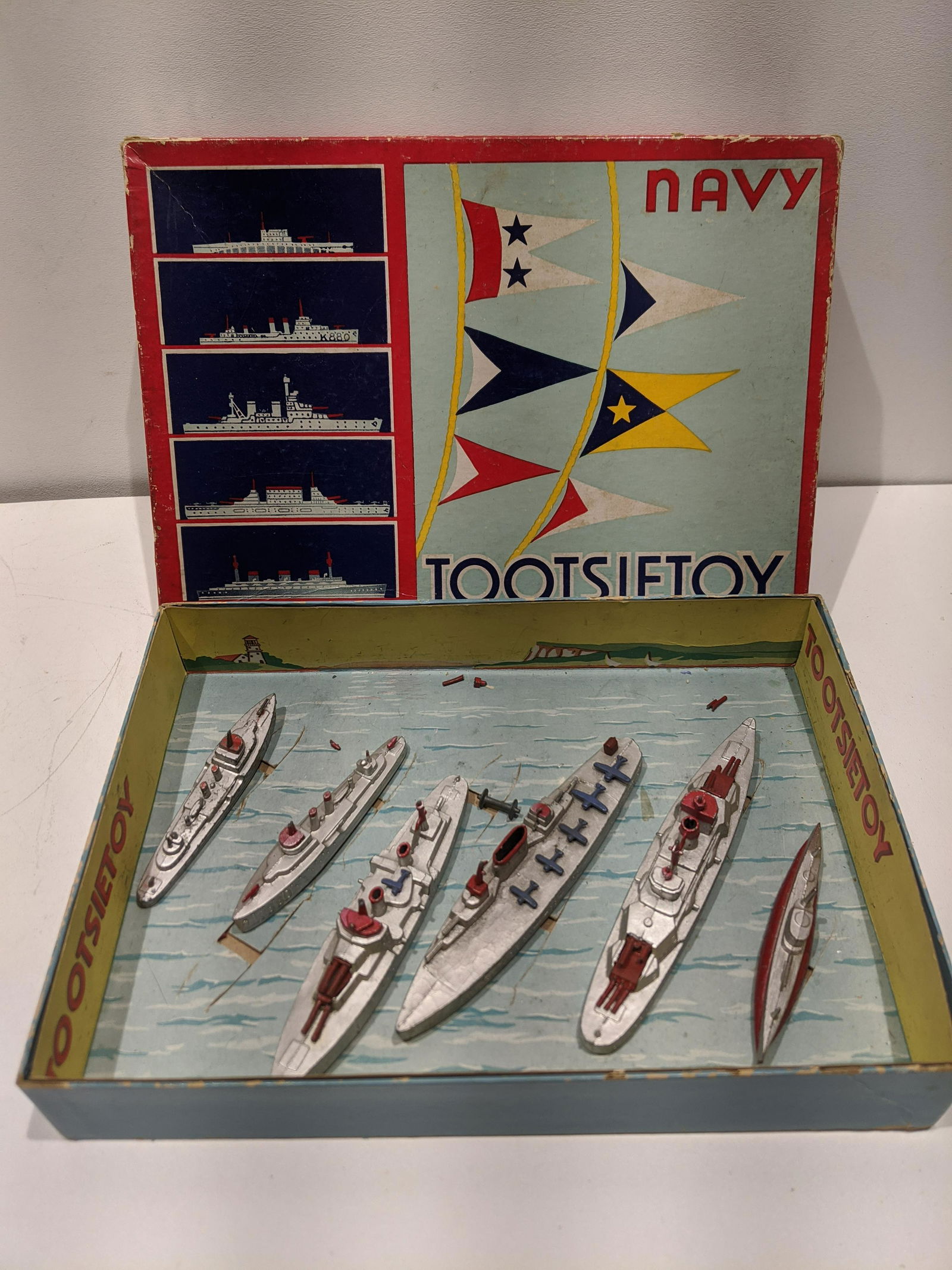 Vintage Tootsietoy 6 Ship Navy w/ Original Box (1 of 7)