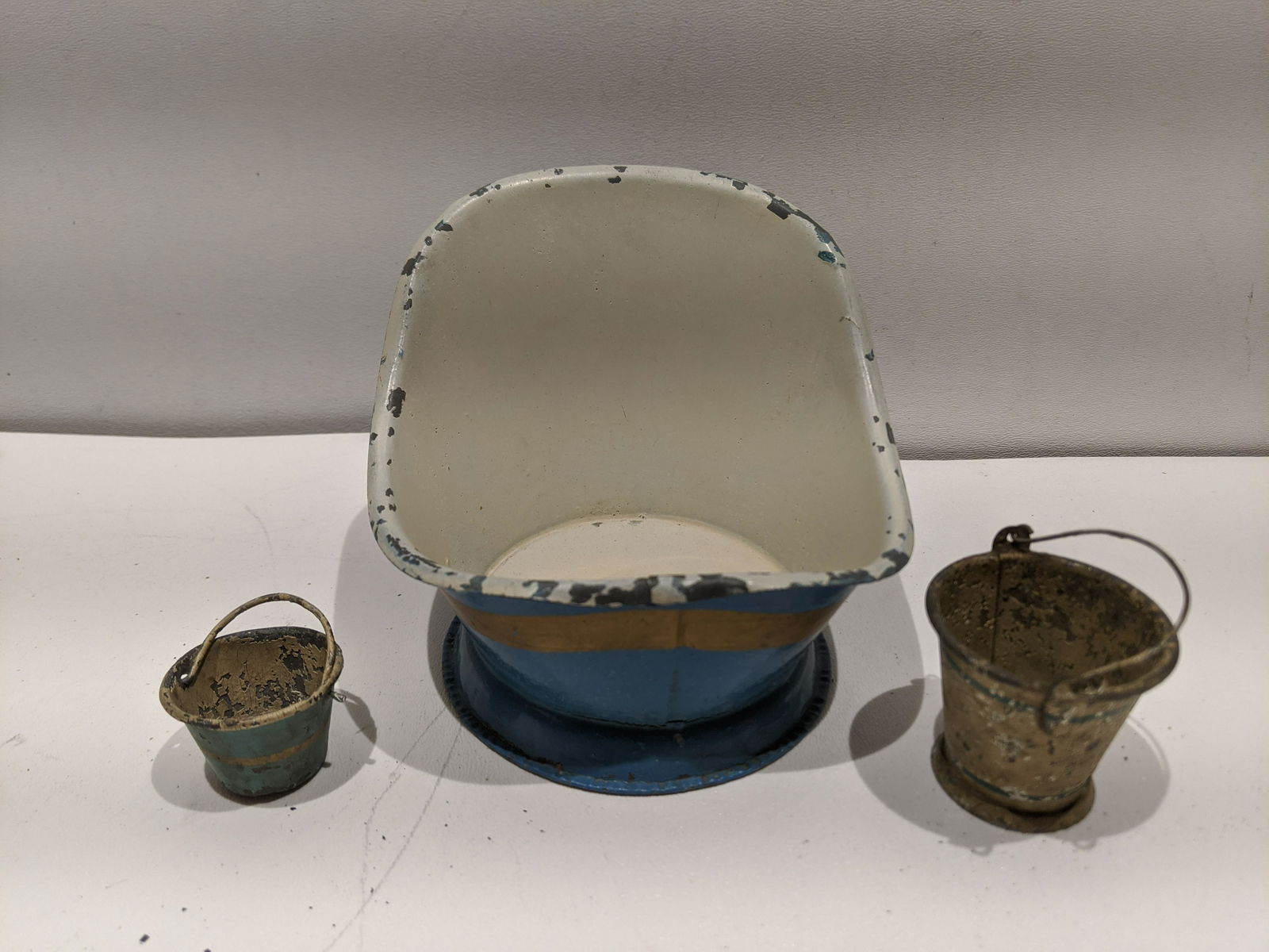 Lot 3 Antique Marklin Metal Bath Tub & 2 Buckets (1 of 7)