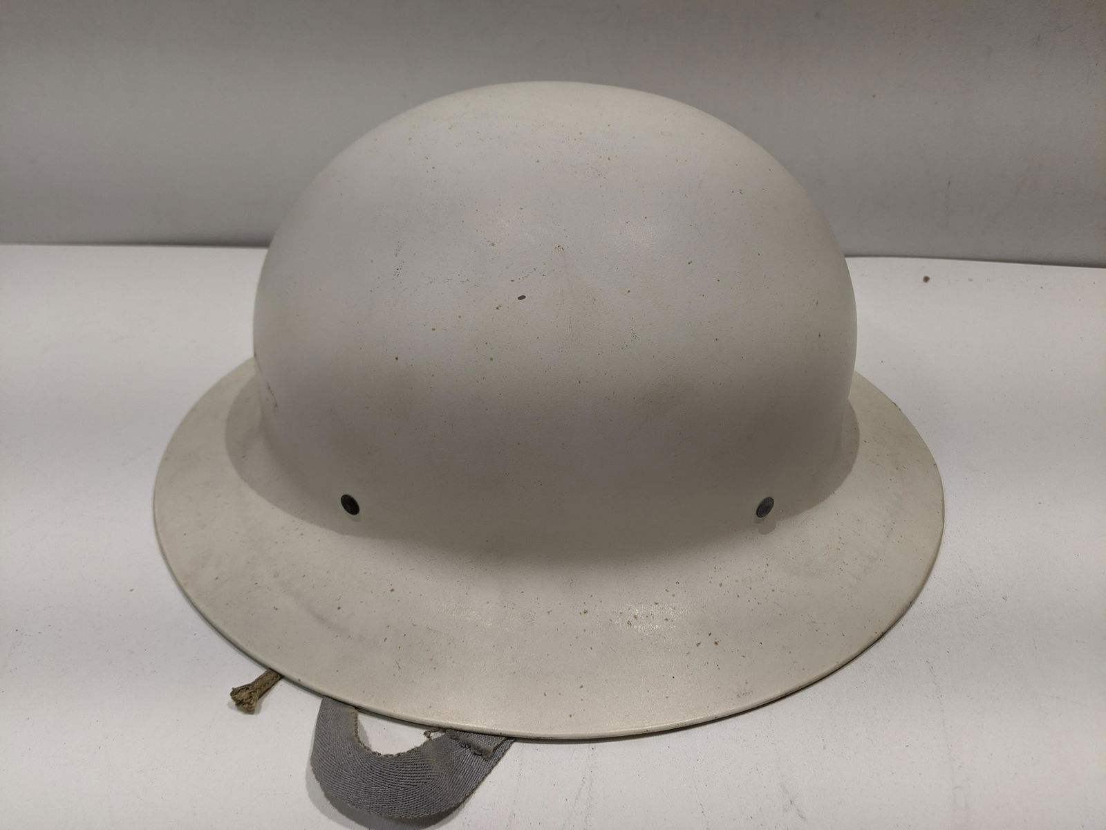 Vintage White Hard Civil Defense Helmet (1 of 4)