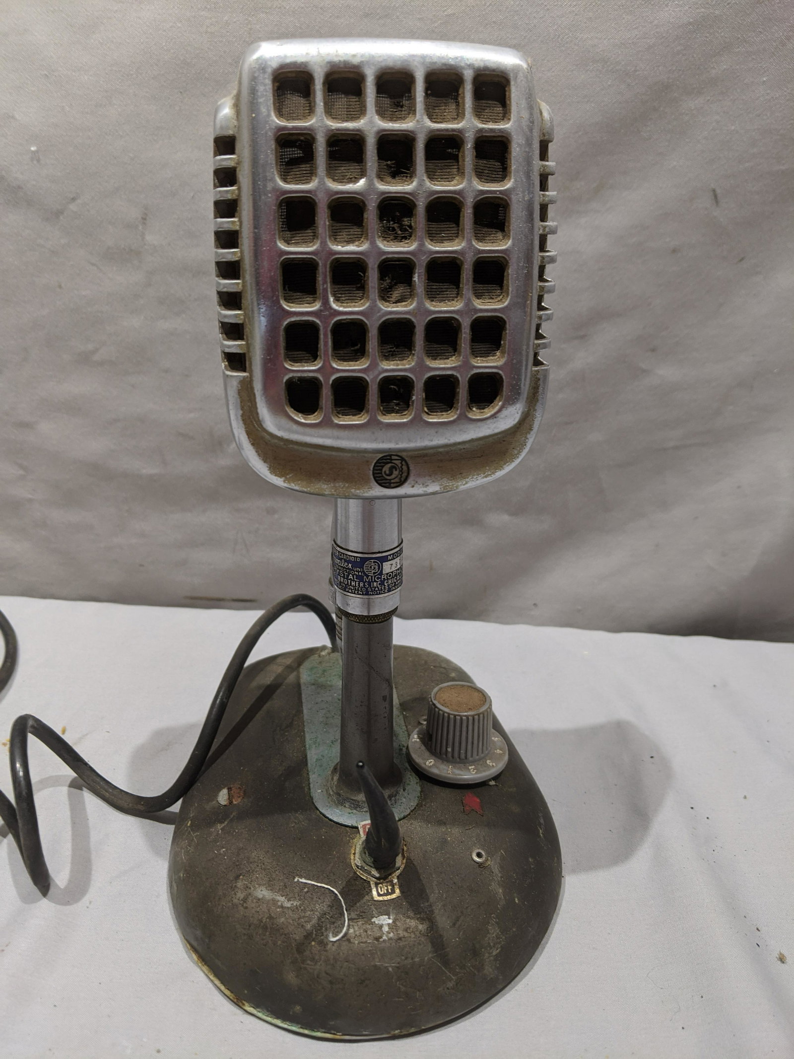 1960s Shure Brothers Monoplex Crystal Microphone 737A (1 of 7)