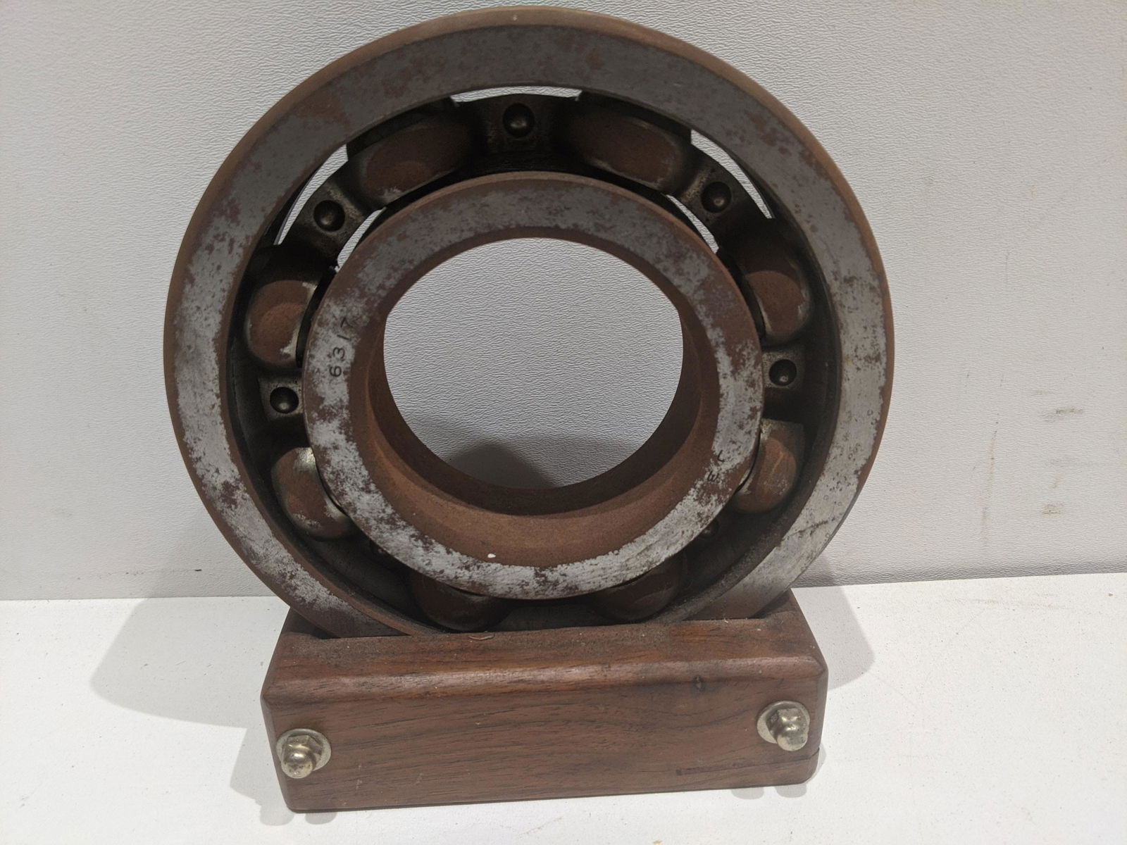 Vintage Large SK Salesman Sample Cutaway Bearing (1 of 5)