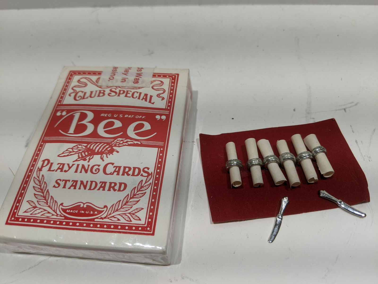 Set Vintage Miniature 8 Napkin Rings & 2 Knives (1 of 3)