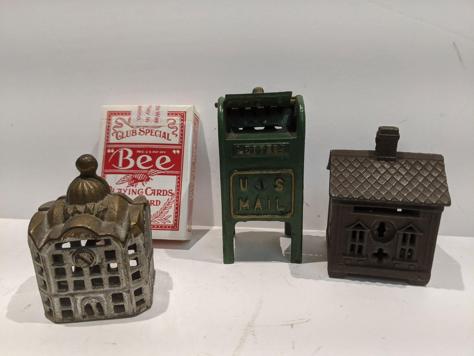 Lot 3 Antique Cast Iron Miniature Still Banks (1 of 5)