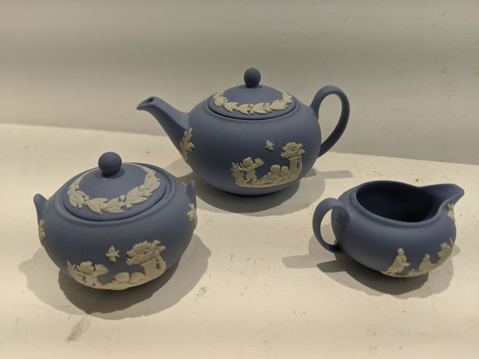 Set 3 Wedgwood England Miniature Doll Tea Set (1 of 6)