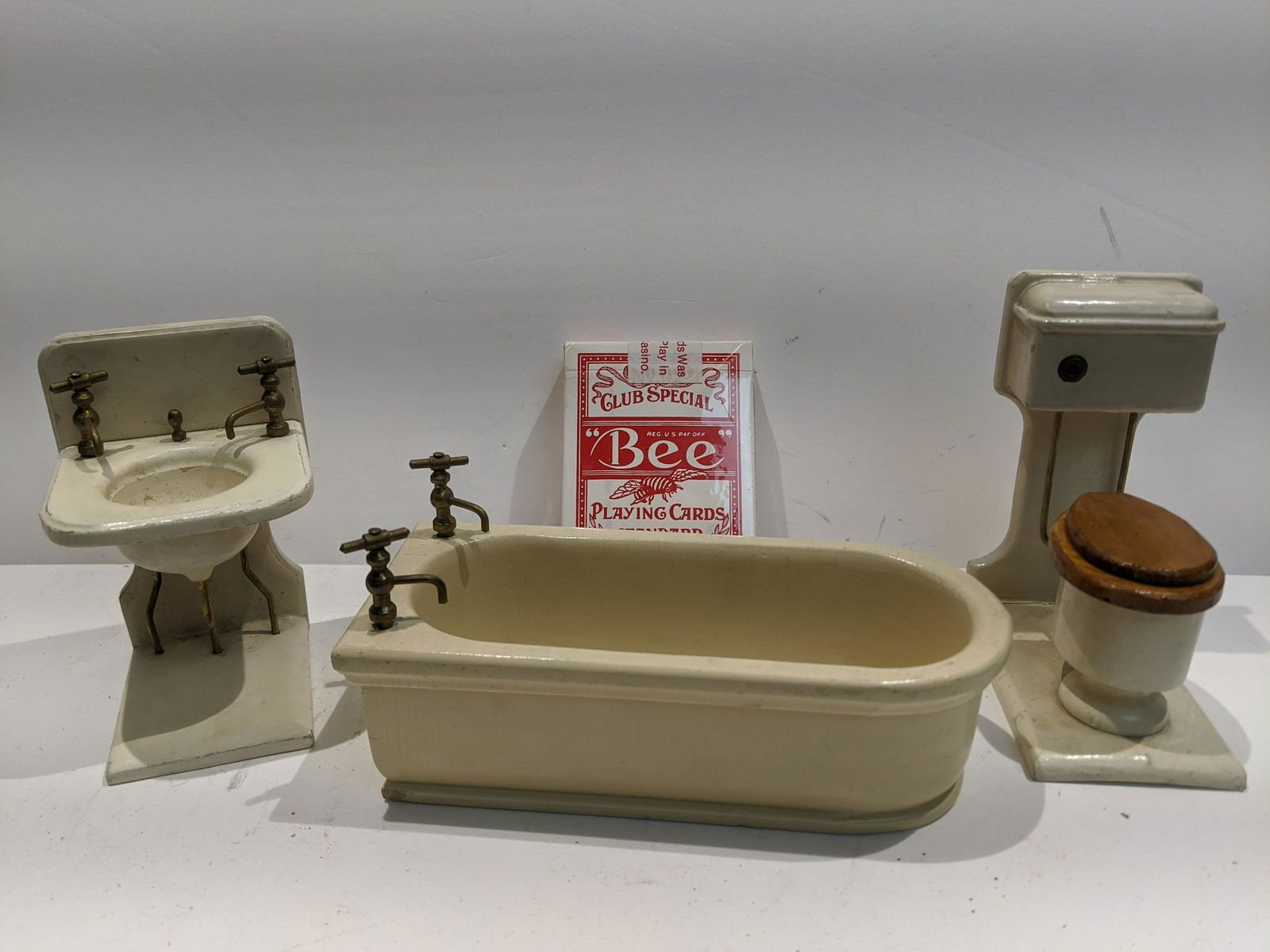 Antique German Dollhouse Bathroom Set Toilet Sink Tub (1 of 7)