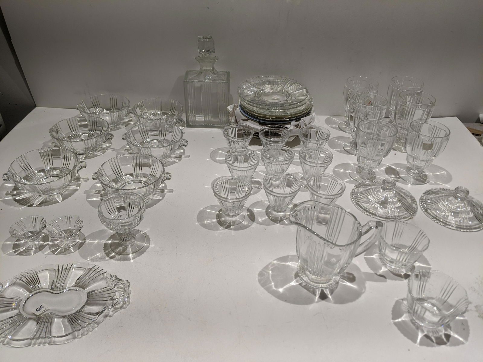 Lot 45 Assorted Fostoria Sunray Depression Glass Items (1 of 12)