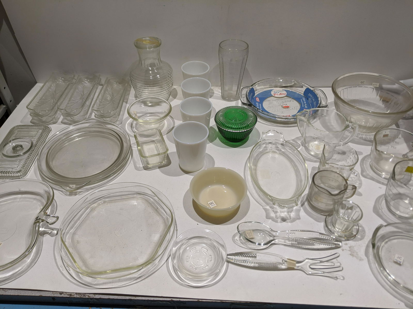 Lot 34 Assorted Kitchen Cookware Glass Pyrex etc (1 of 13)