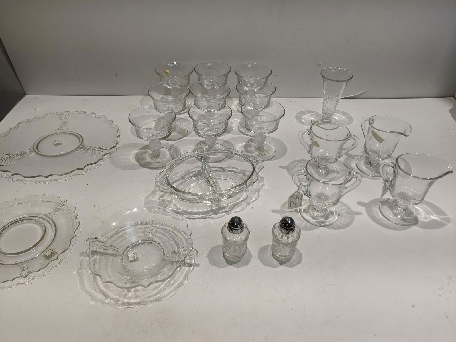 Lot 20 Heisey Plantation Assorted Glassware (1 of 10)