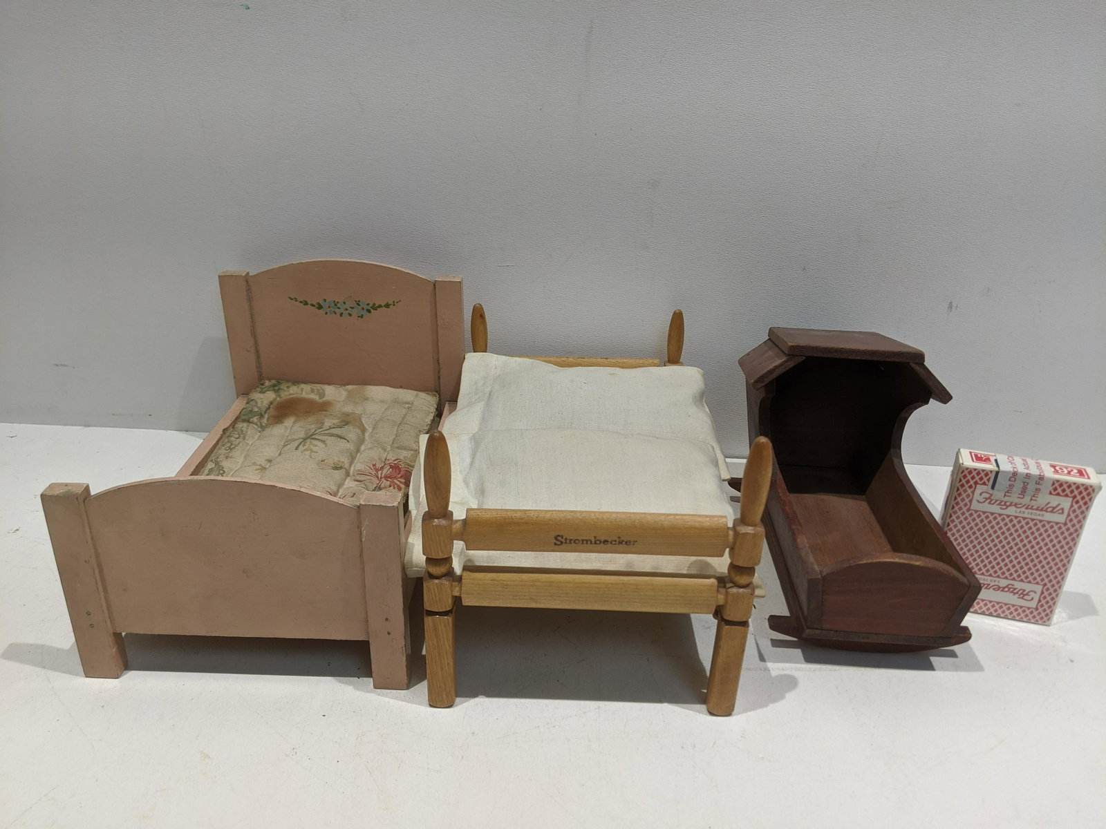 Lot 3 Wood Dolls Beds Rocker Strombecker Painted (1 of 5)