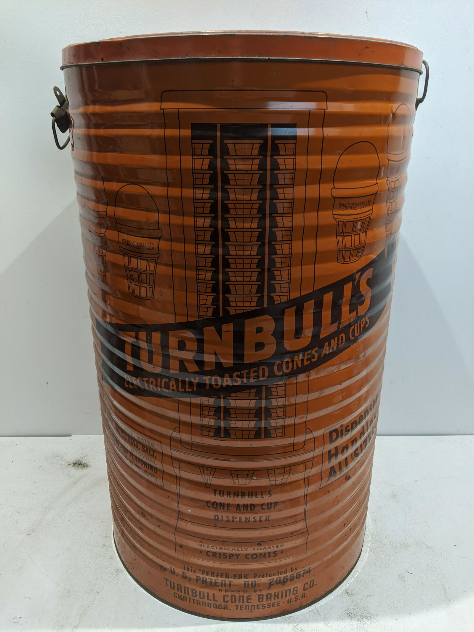 Large Metal Container Turnbull's Ice Cream Cones & Cups (1 of 7)