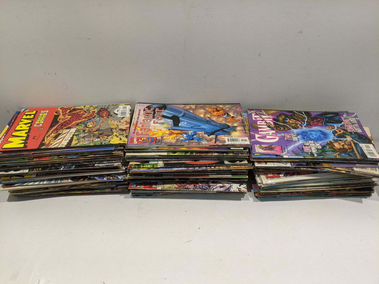 HUGE Lot 1990's Marvel Comic Books Spider-man X-Men etc (1 of 7)