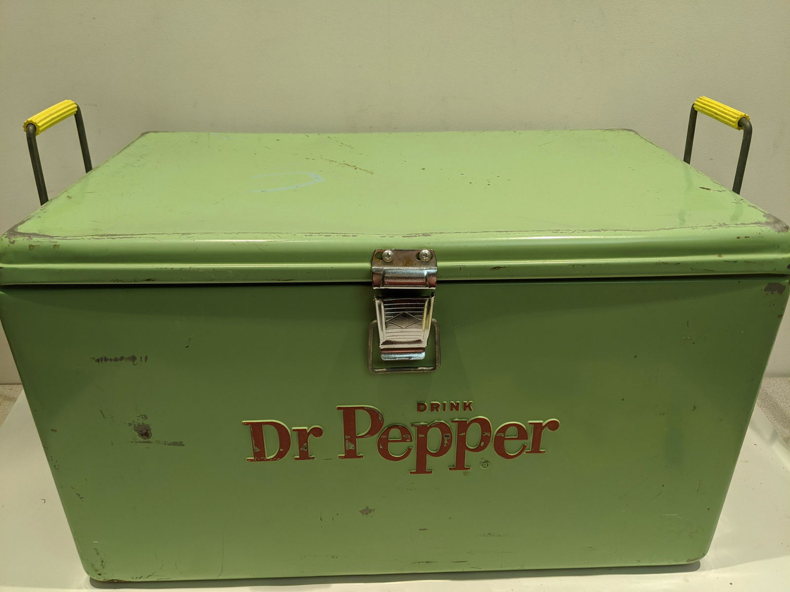 1950's Progress Dr Pepper Embossed Metal Cooler (1 of 8)