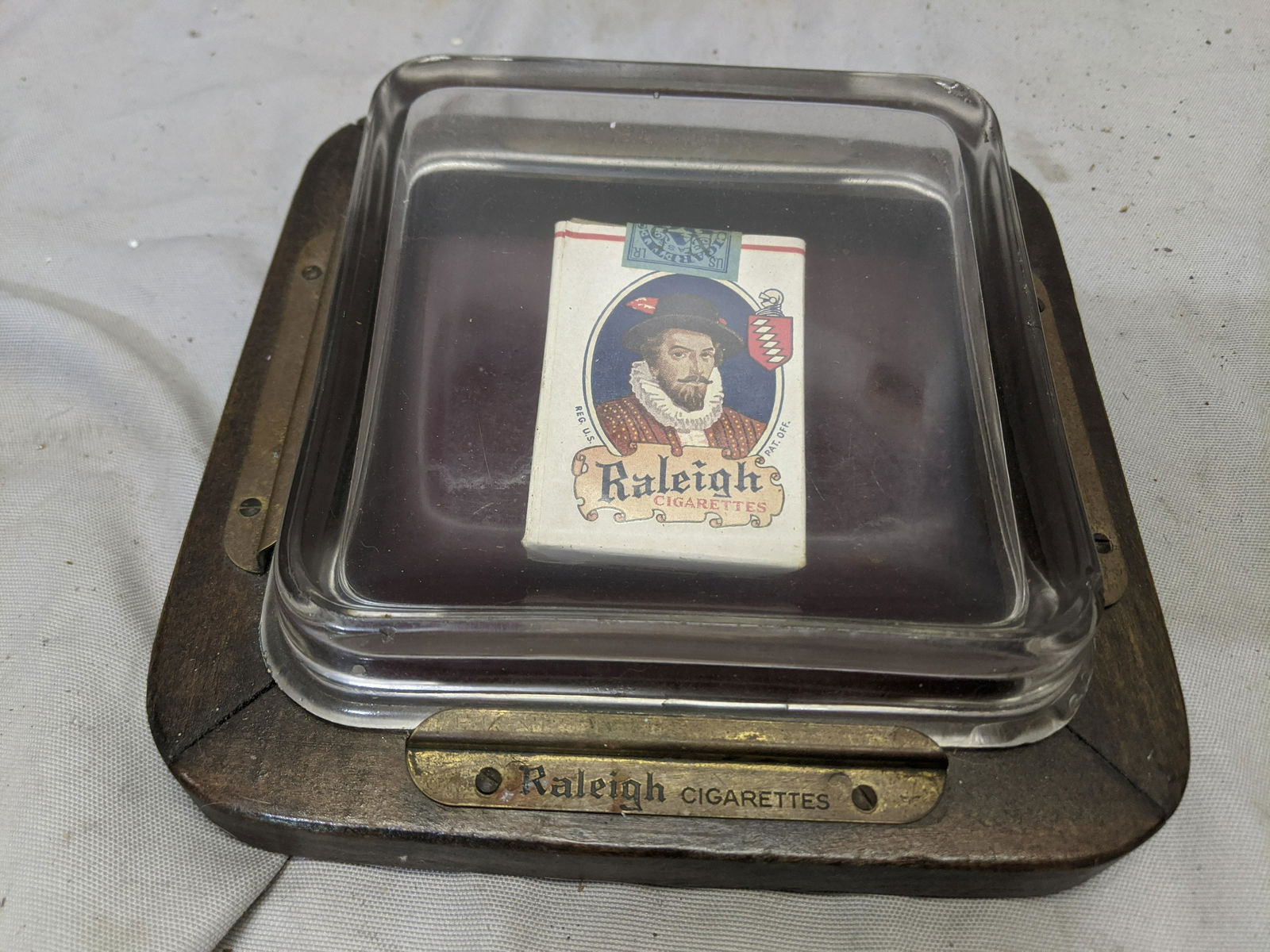 Antique Raleigh Cigarettes Pack Display Under Glass (1 of 4)
