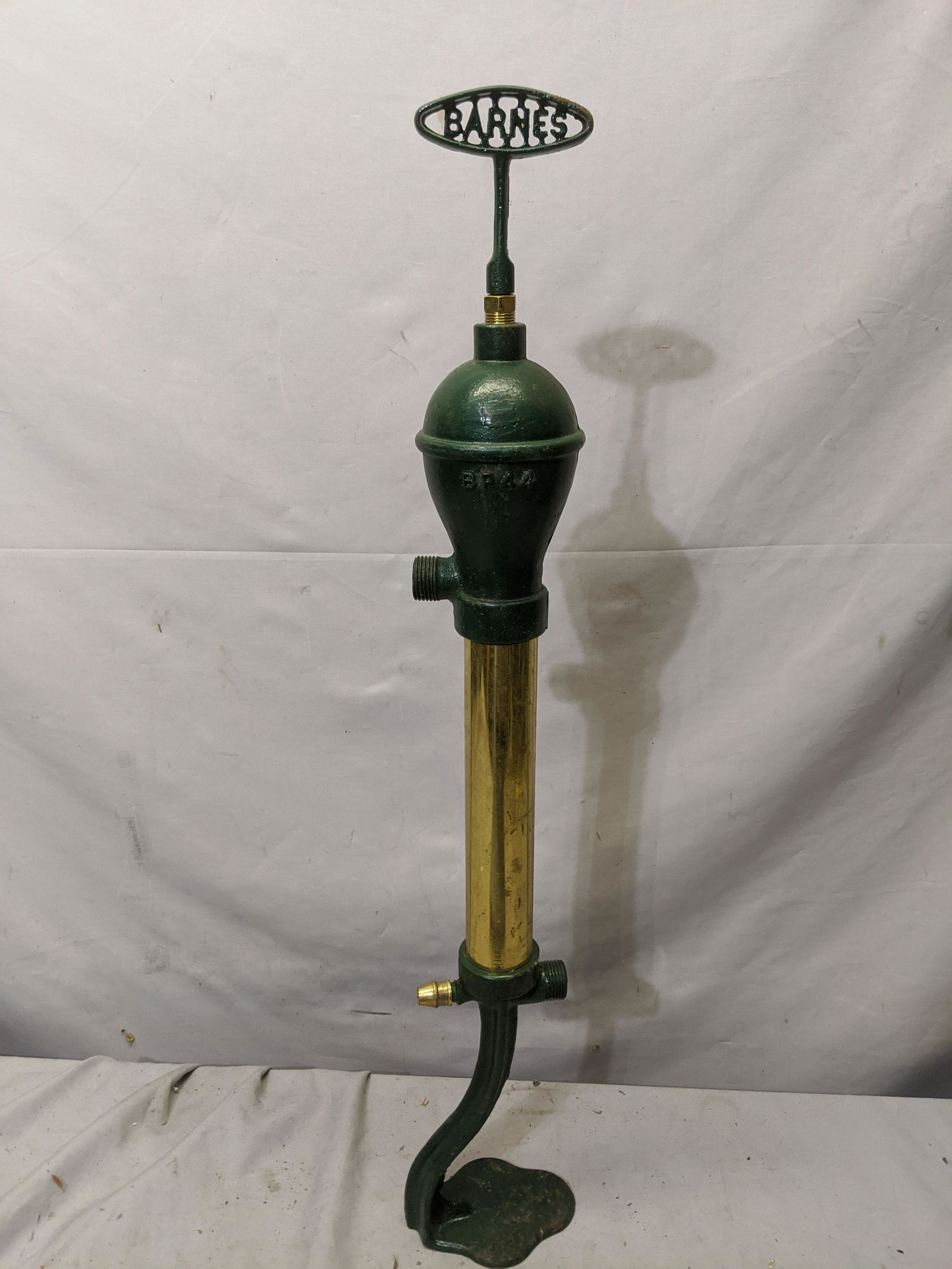 Antique Brass & Cast Iron Barnes Pump Art Deco (1 of 7)