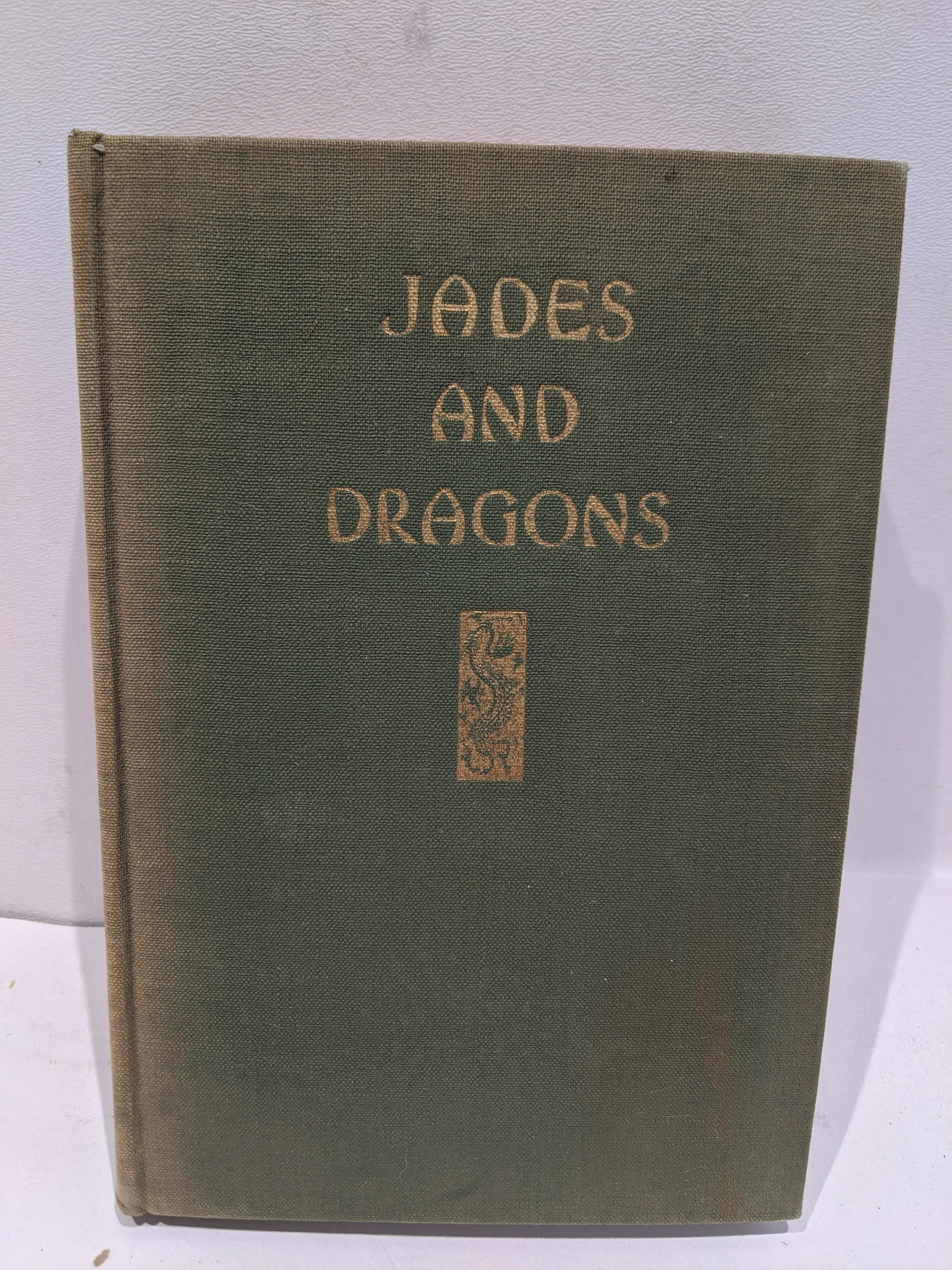 Bertha Lum Jade & Dragons Princess Der Ling Book: Bertha Lum Jade & Dragons Princess Der Ling Book, Mohawk Press, First Edition 1932. Measurements in inches: 6 x 9 Condition:Normal wear with age and use, spin fading Shipping:We offer in-house shippin