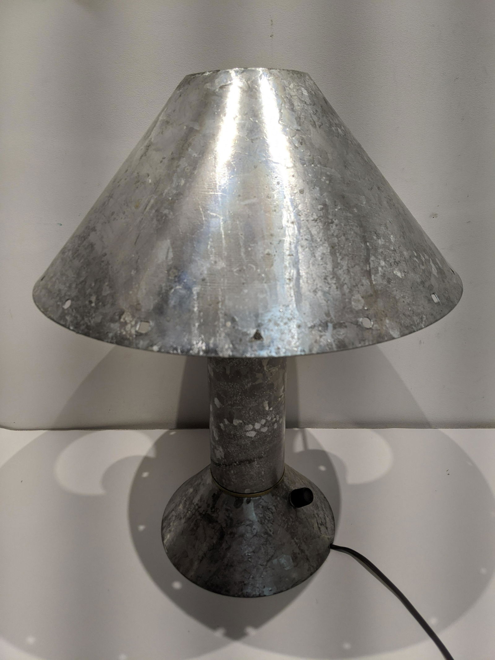 Ron Rezek Mid Century Post Modern Zinc Metal Table Lamp (1 of 5)