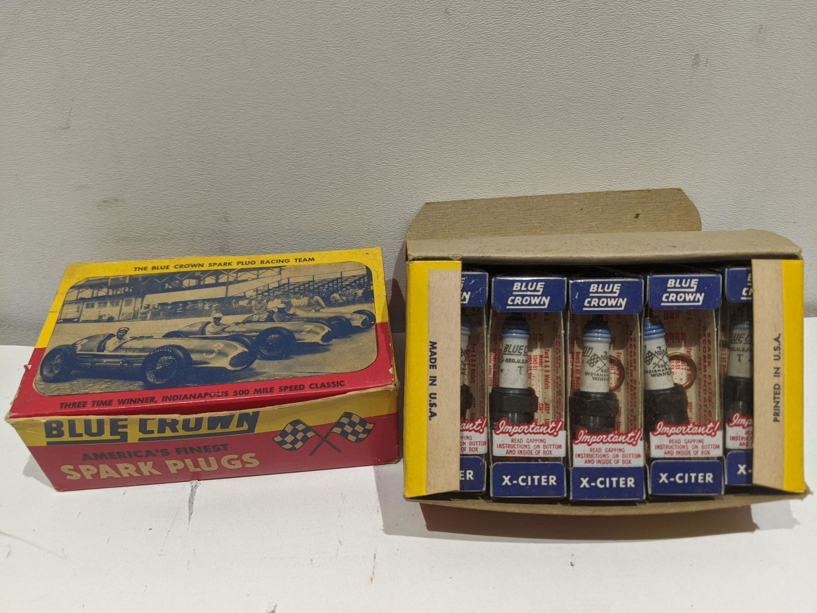 Pair Blue Crown Spark Plugs Indy 500 in Box (1 of 7)