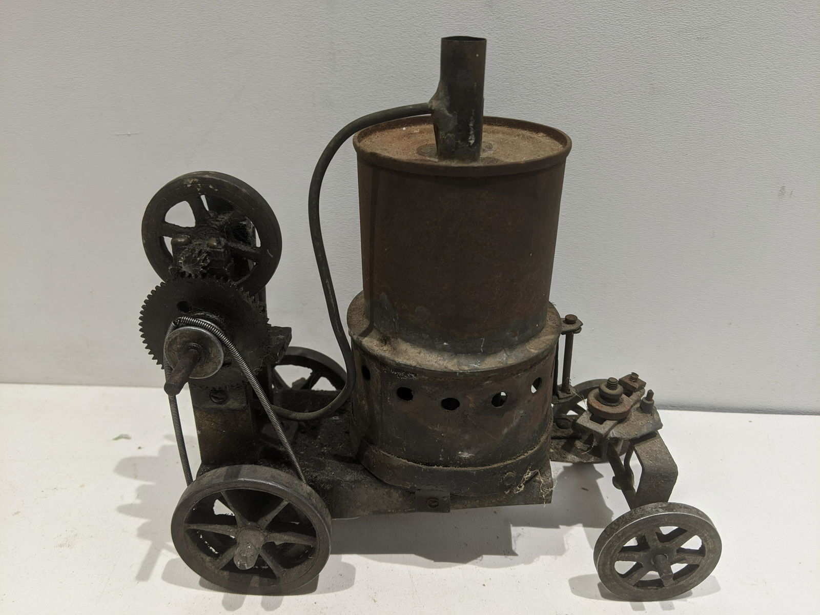 Antique Self Propelled Steam Engine Carriage (1 of 6)