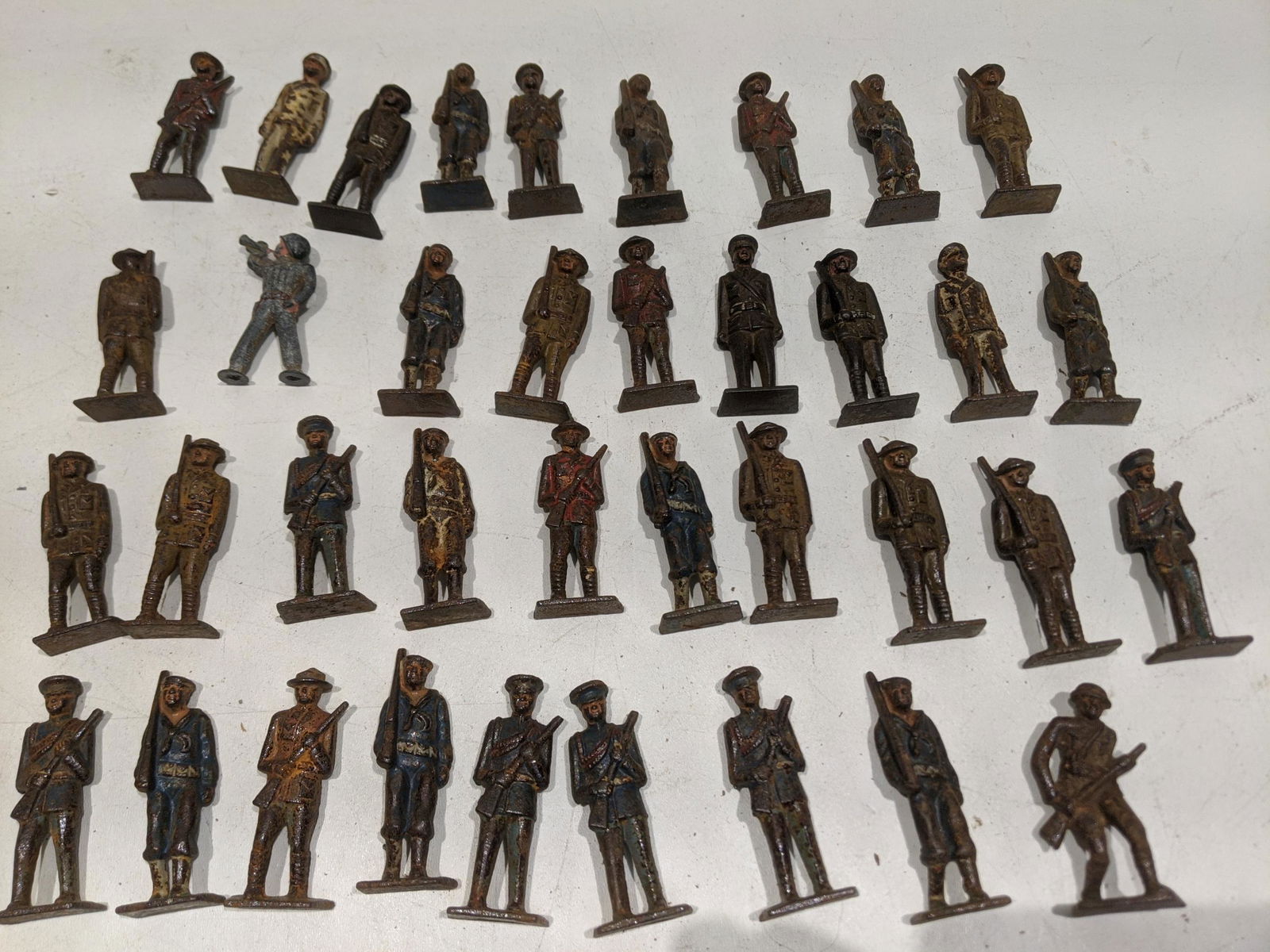 Lot 57 Antique Cast Iron Assorted Toy Soldiers (1 of 11)