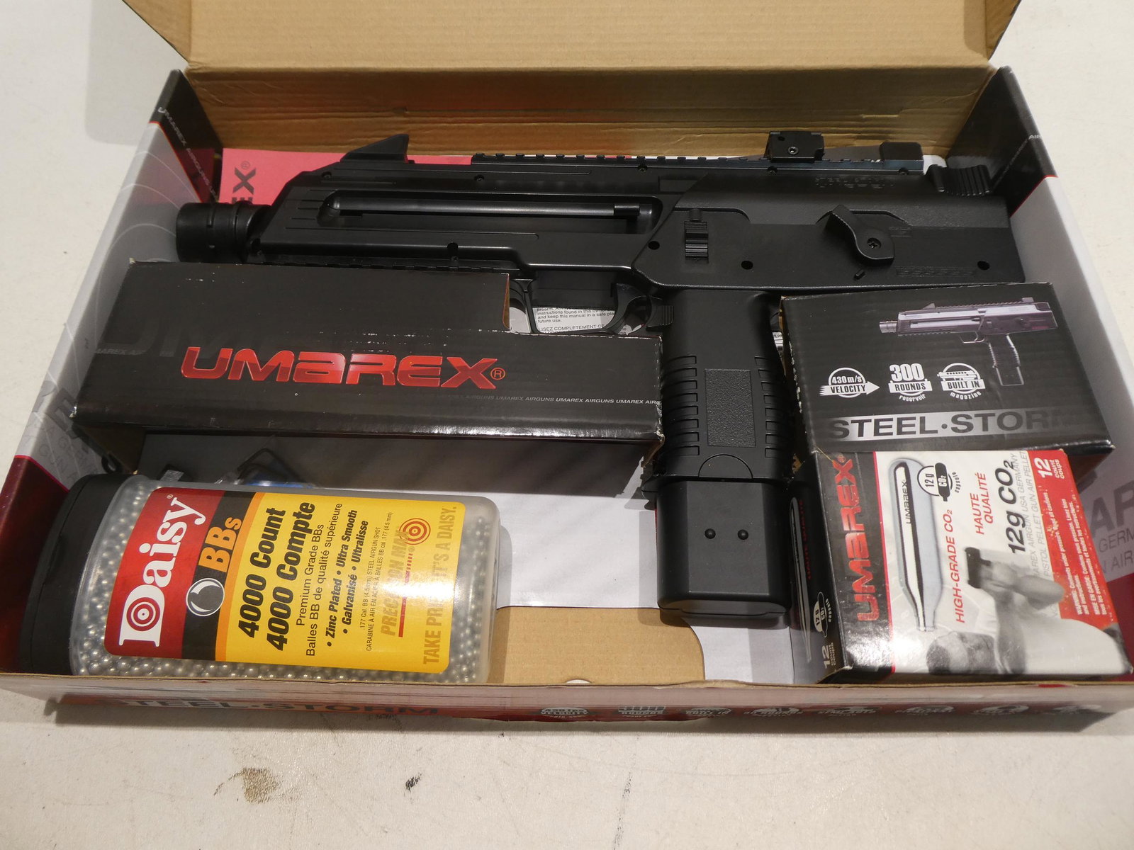 Umarex 6-shot Burst Steel Storm Semi-Automatic Pistol: Umarex 6-shot Burst Steel Storm CO2 BB Semi-Automatic Pistol. Condition:New in box, never used Shipping:We offer in-house shipping. Item(s) will be packed after invoice is paid and shipping charge wil