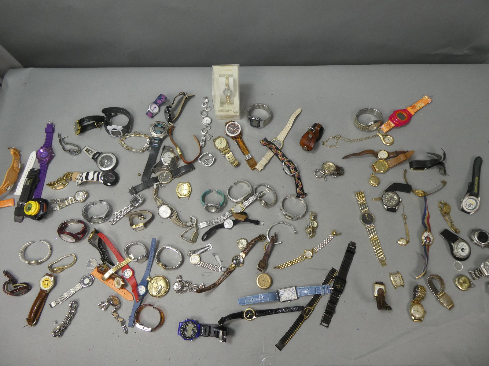 Large Lot Assorted Antique Vintage Watches Wristwatches: Large Lot Assorted Antique Vintage Watches Wristwatches. Part of a large find. See photos for details and check out other lots.. Condition:As found, Sold as is Shipping:We offer in-house shipping. Ite