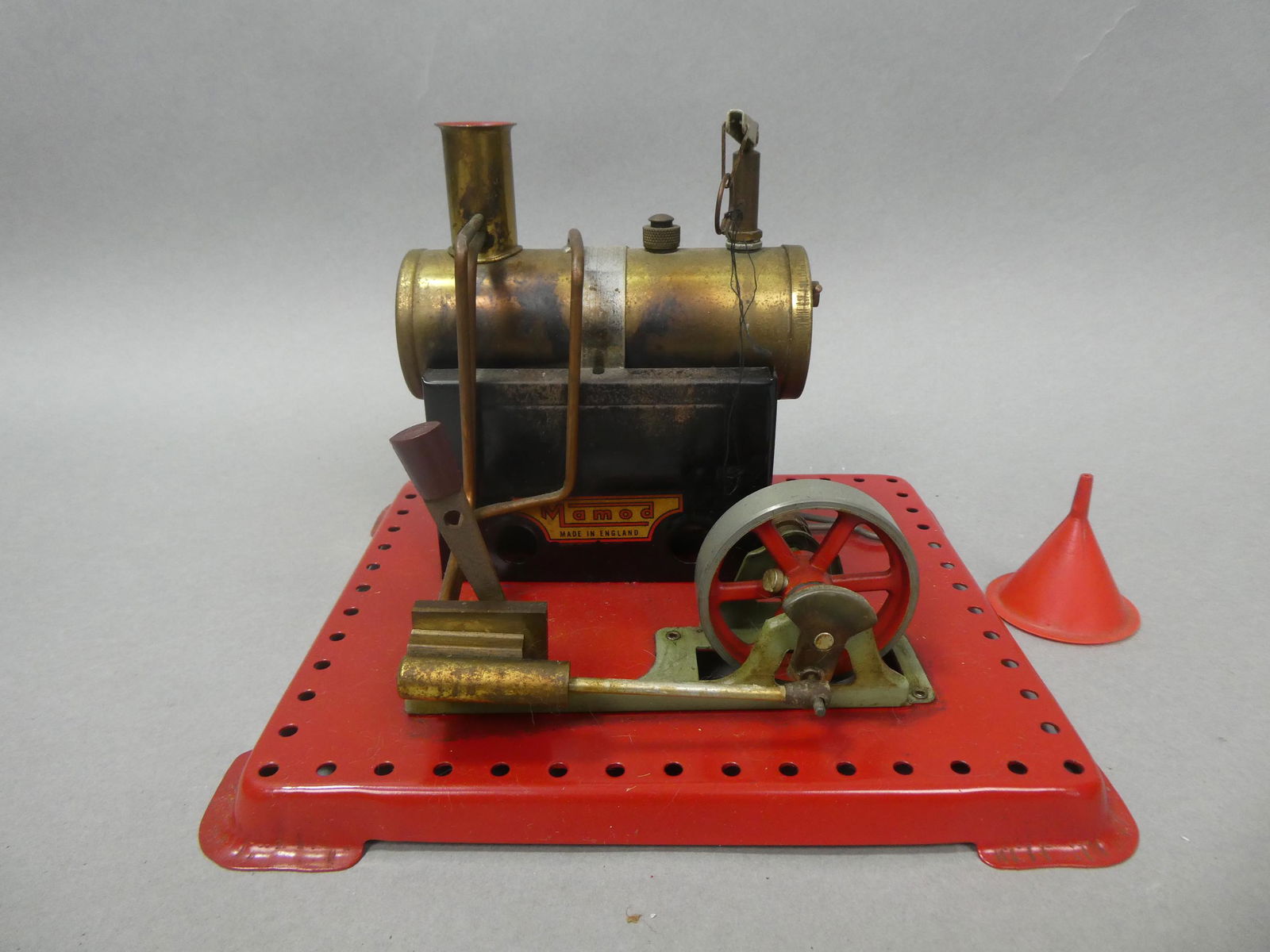 Early Mamod England Metal & Brass Steam Engine (1 of 7)