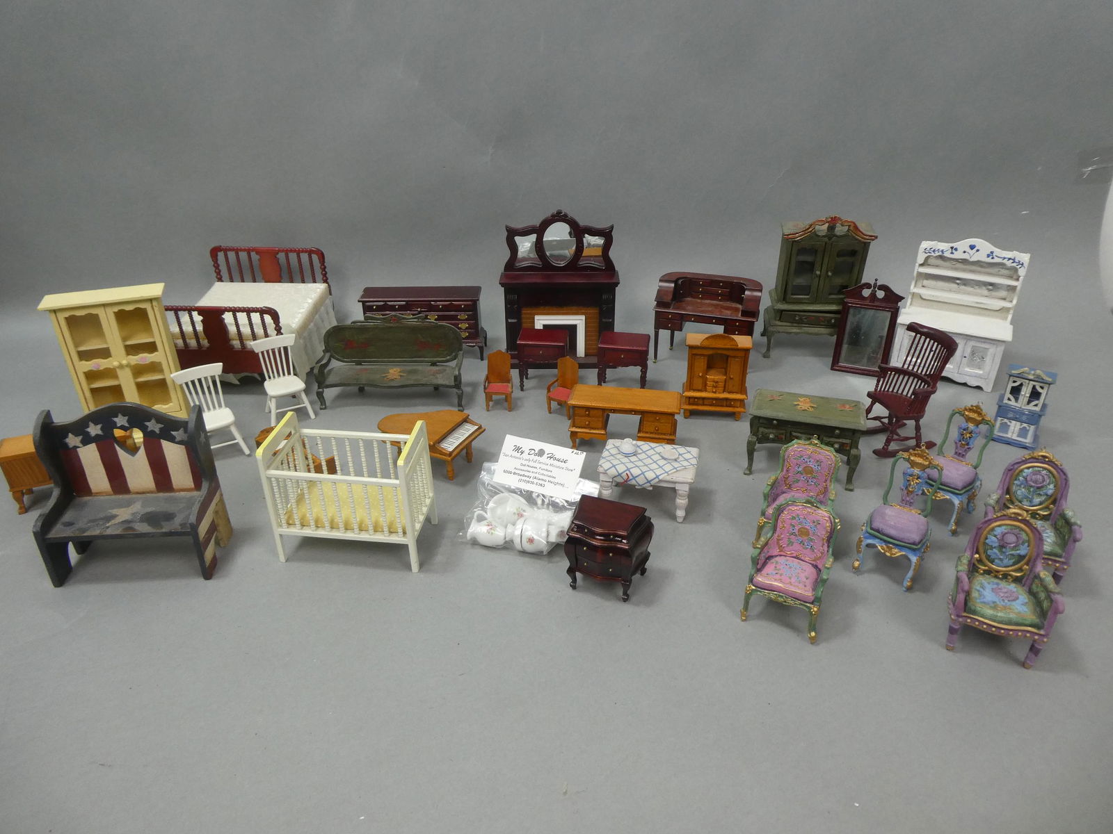 Lot 33 Vintage Wooden Miniature Dollhouse Furniture