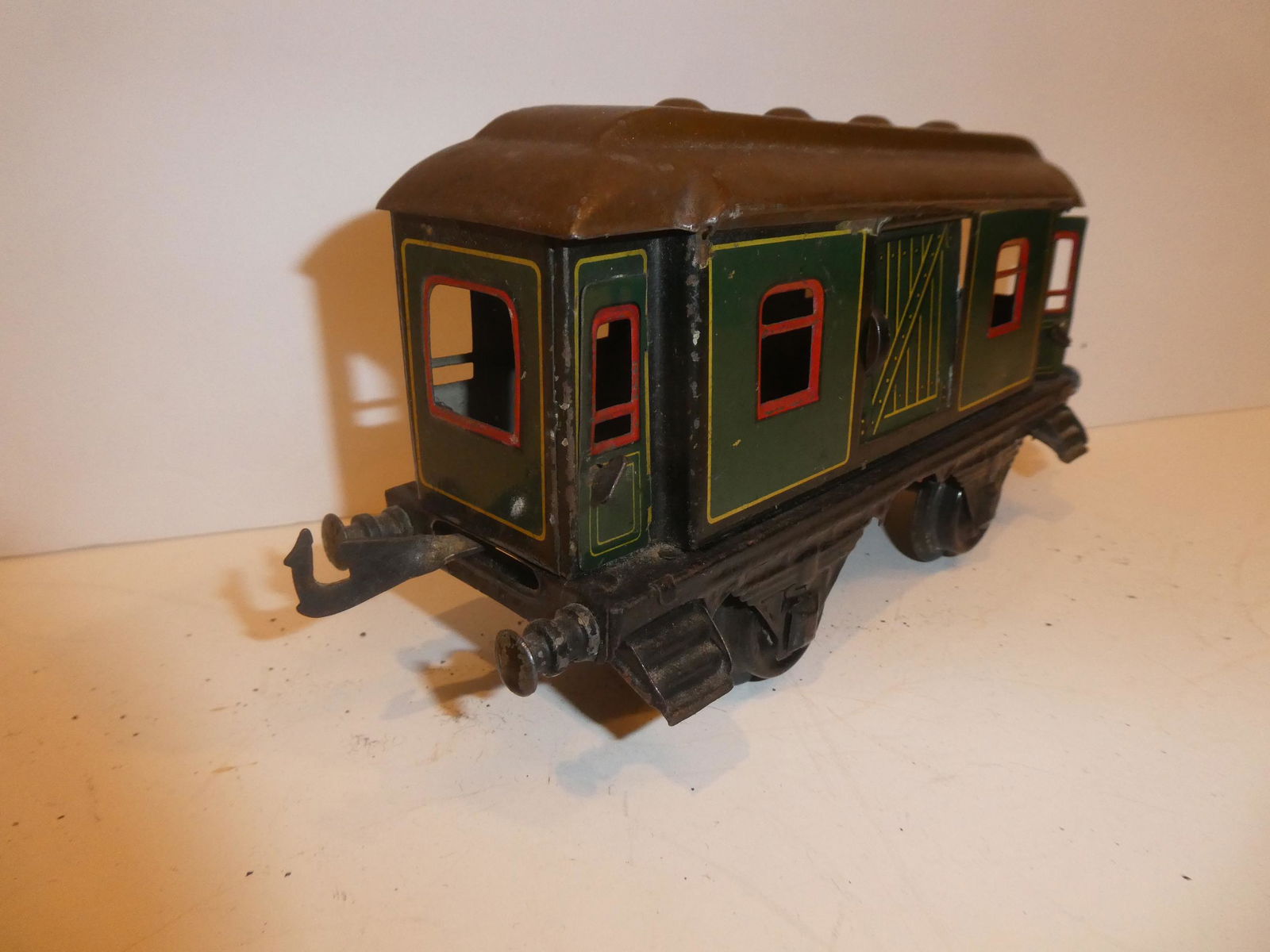 Bing Tin Litho 1 Gauge Baggage Car (1 of 6)
